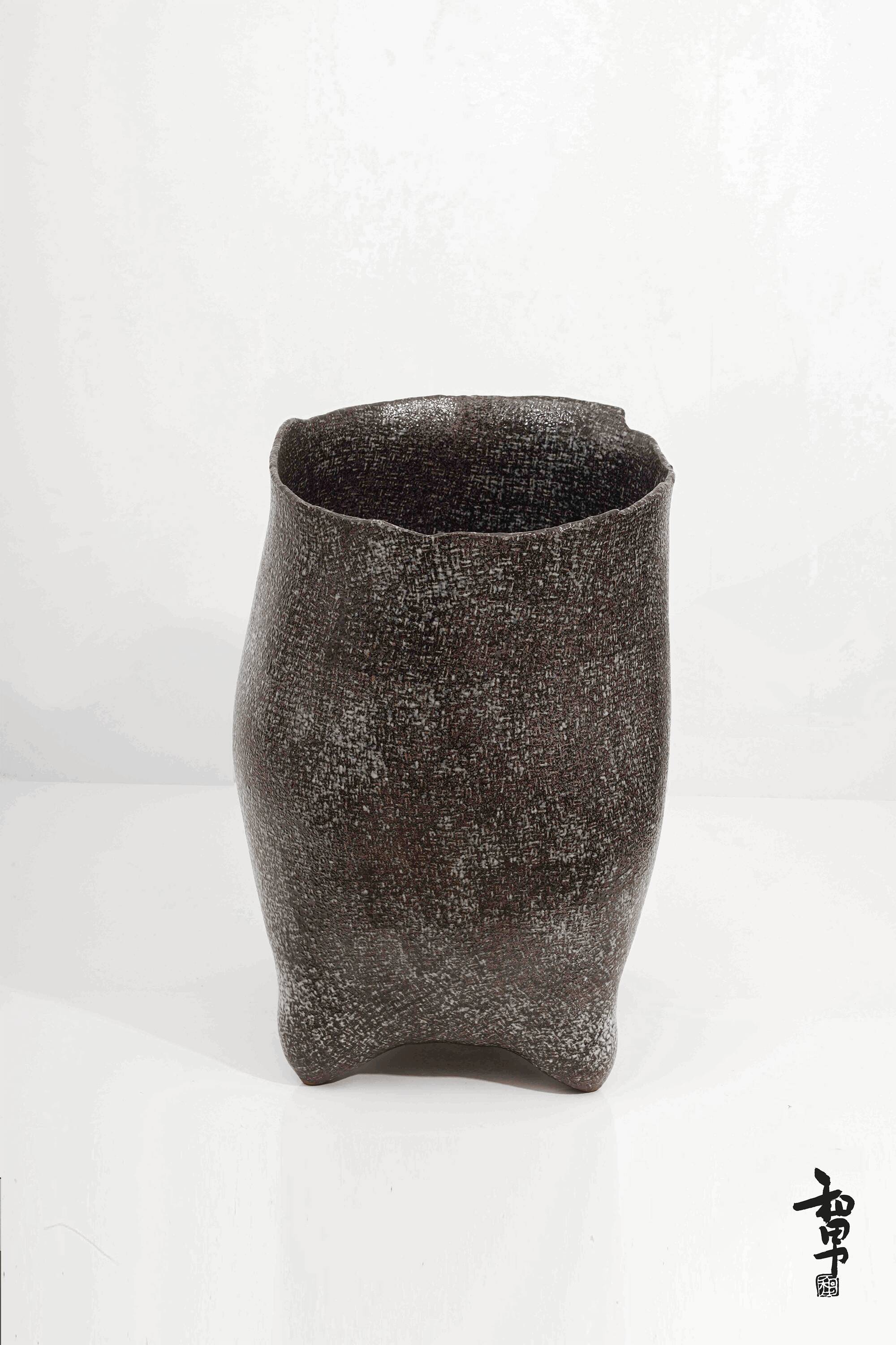 Pottery made by Japanese master potter Kazuo Takiguchi