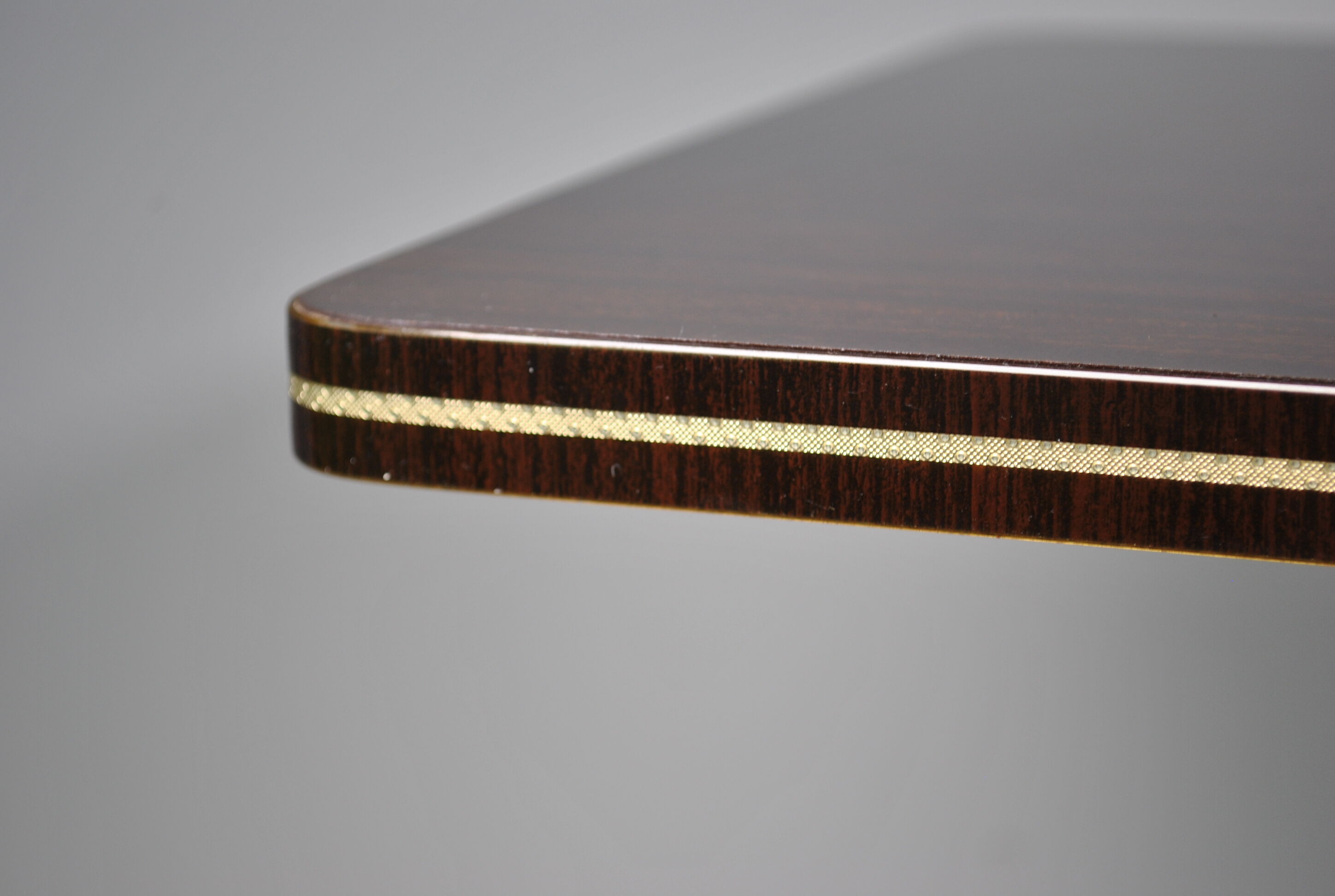 Table d’appoint 1970