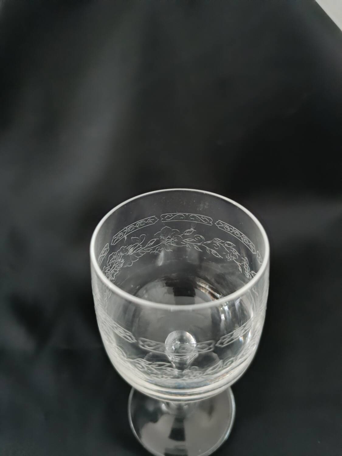 Set of 19 chiseled crystal stemmed glasses