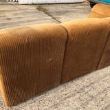 Sofa in velvet vintage