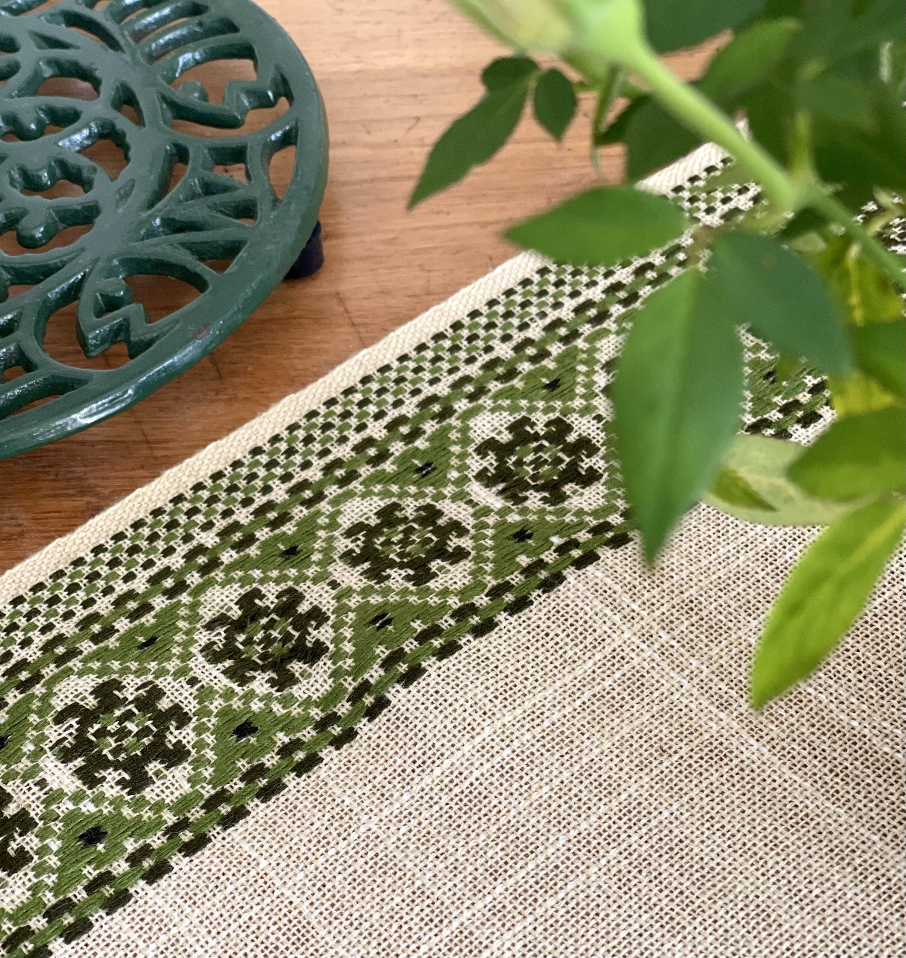 10 serviettes de table vintage 1970