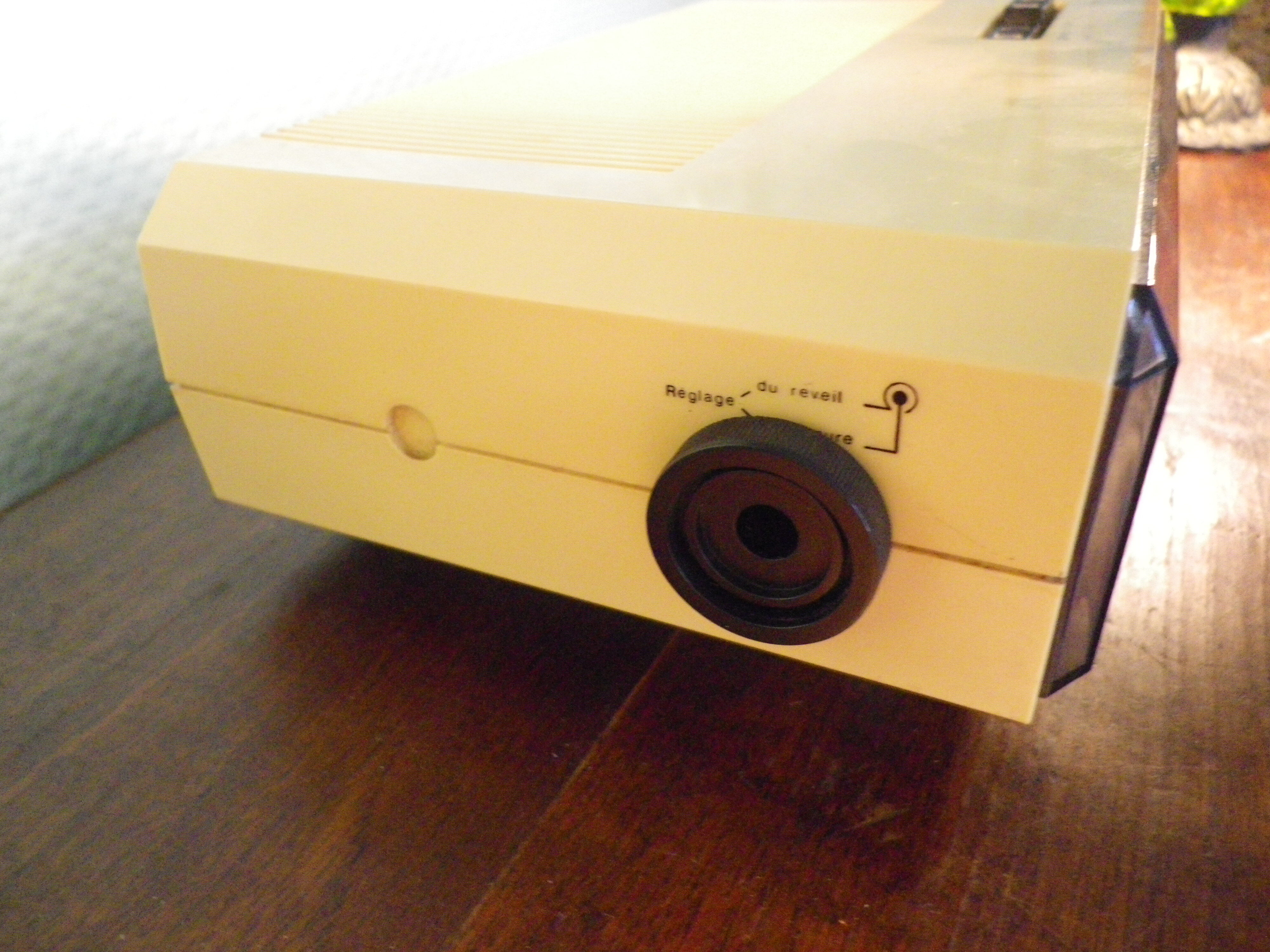 Universum Alarm Clock Radio - 70s