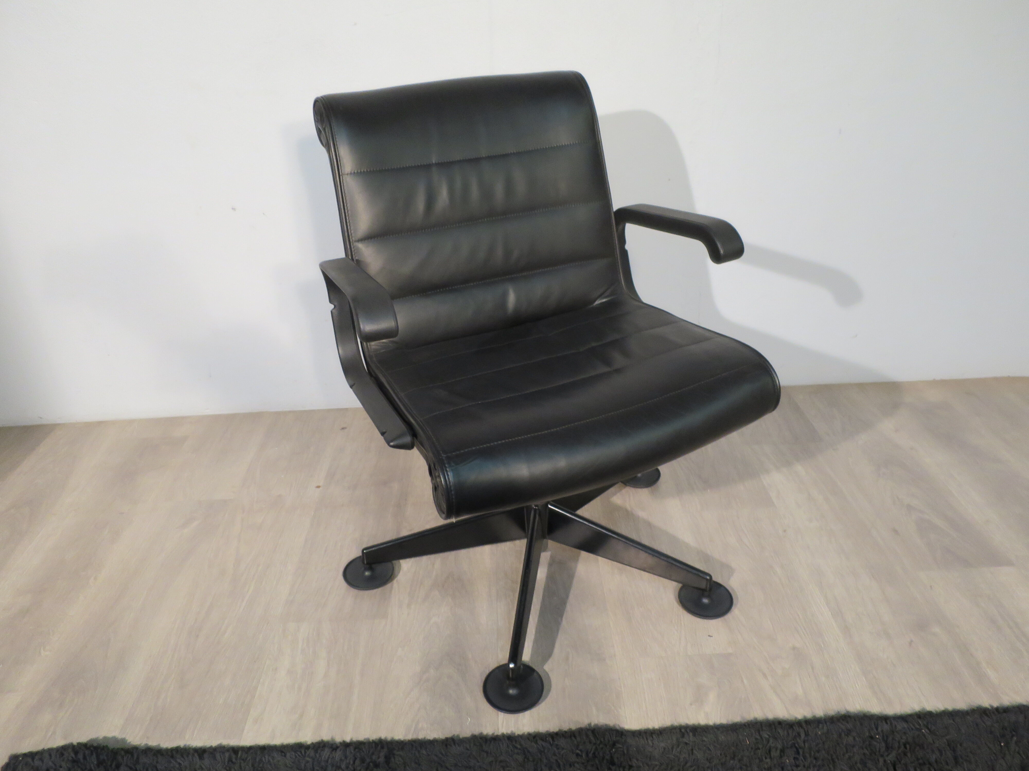 Richard Sapper armchair edited by Knoll