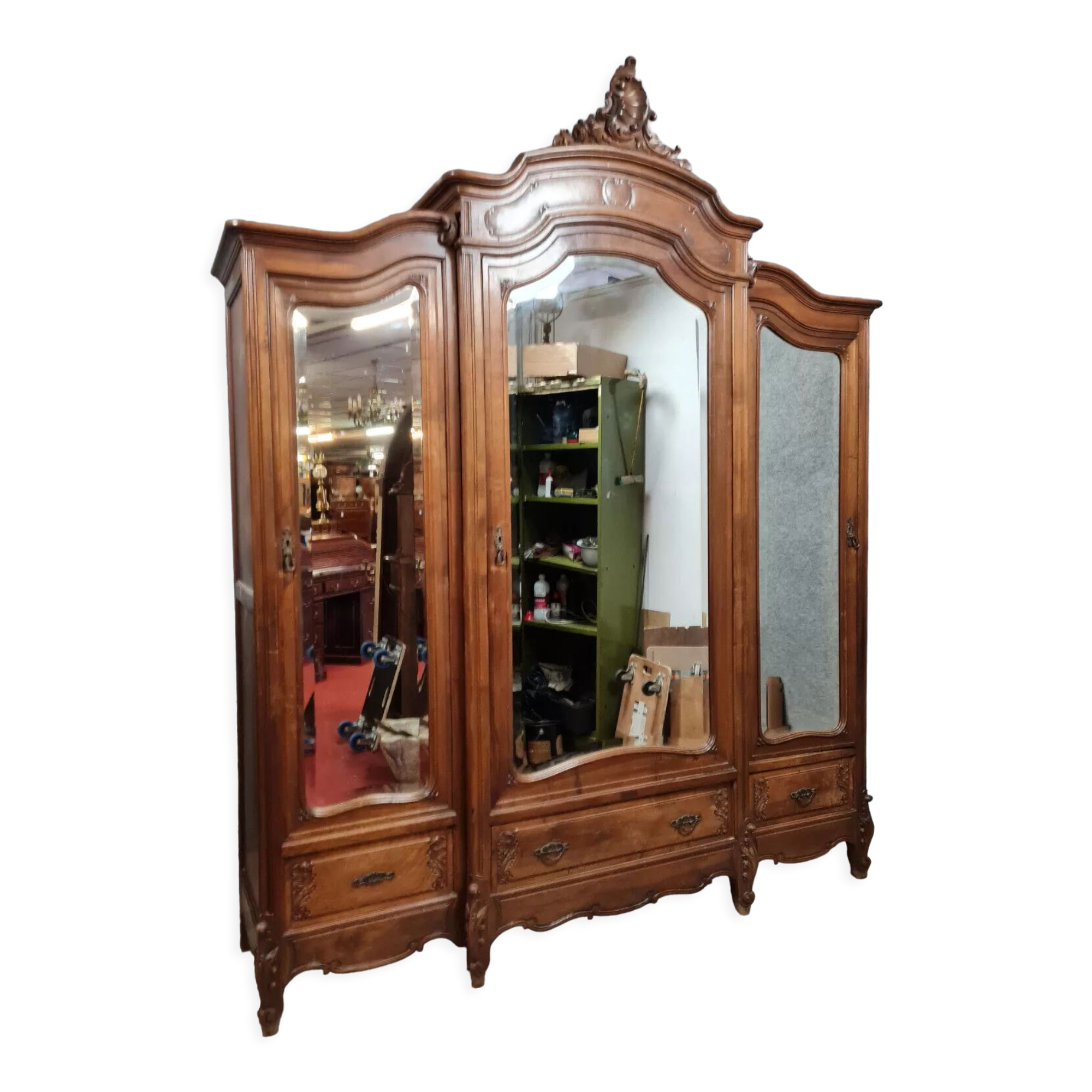 Louis XV Rocaille walnut cabinet stamped Gianinetto circa 1880