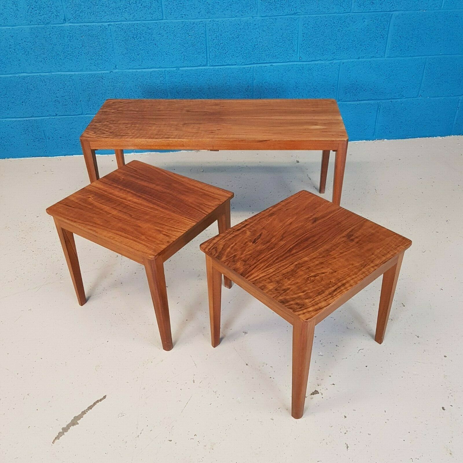 Set of 3 low tables