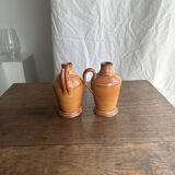 Paire de mini pichets en grès orange