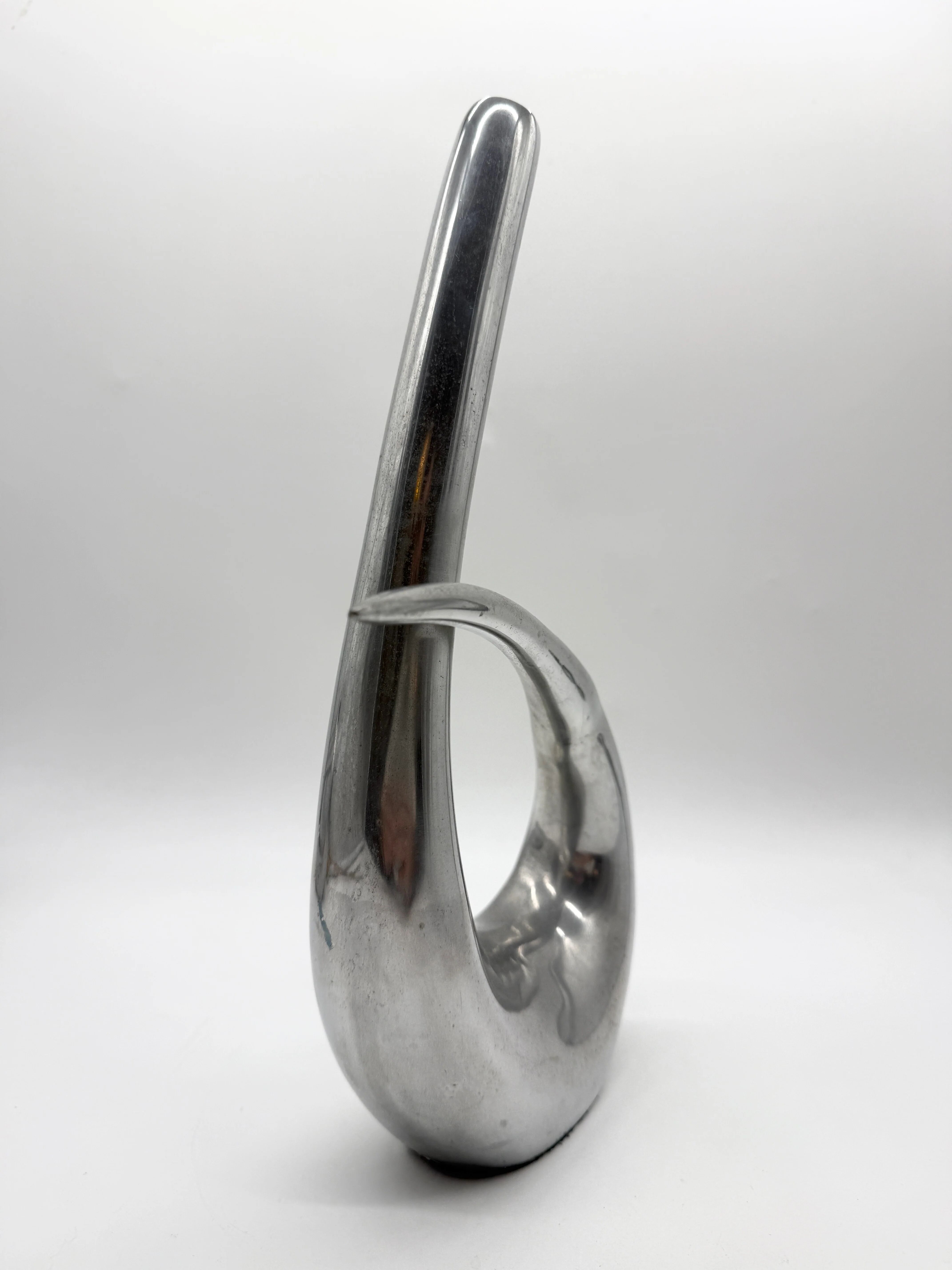 Vase zoomorphe en fonte d’aluminium, 1970s