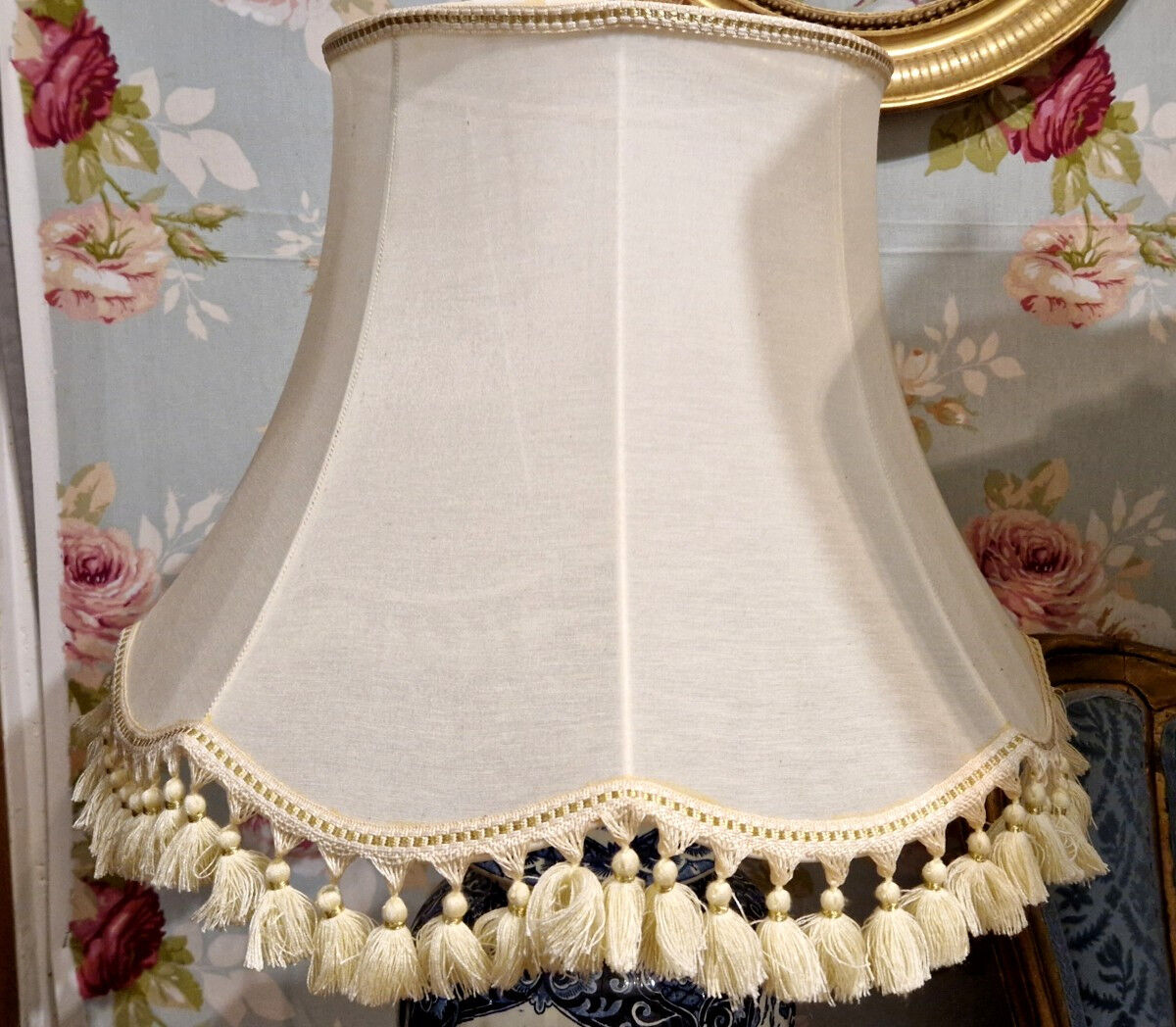 20th-century ceramic lamp