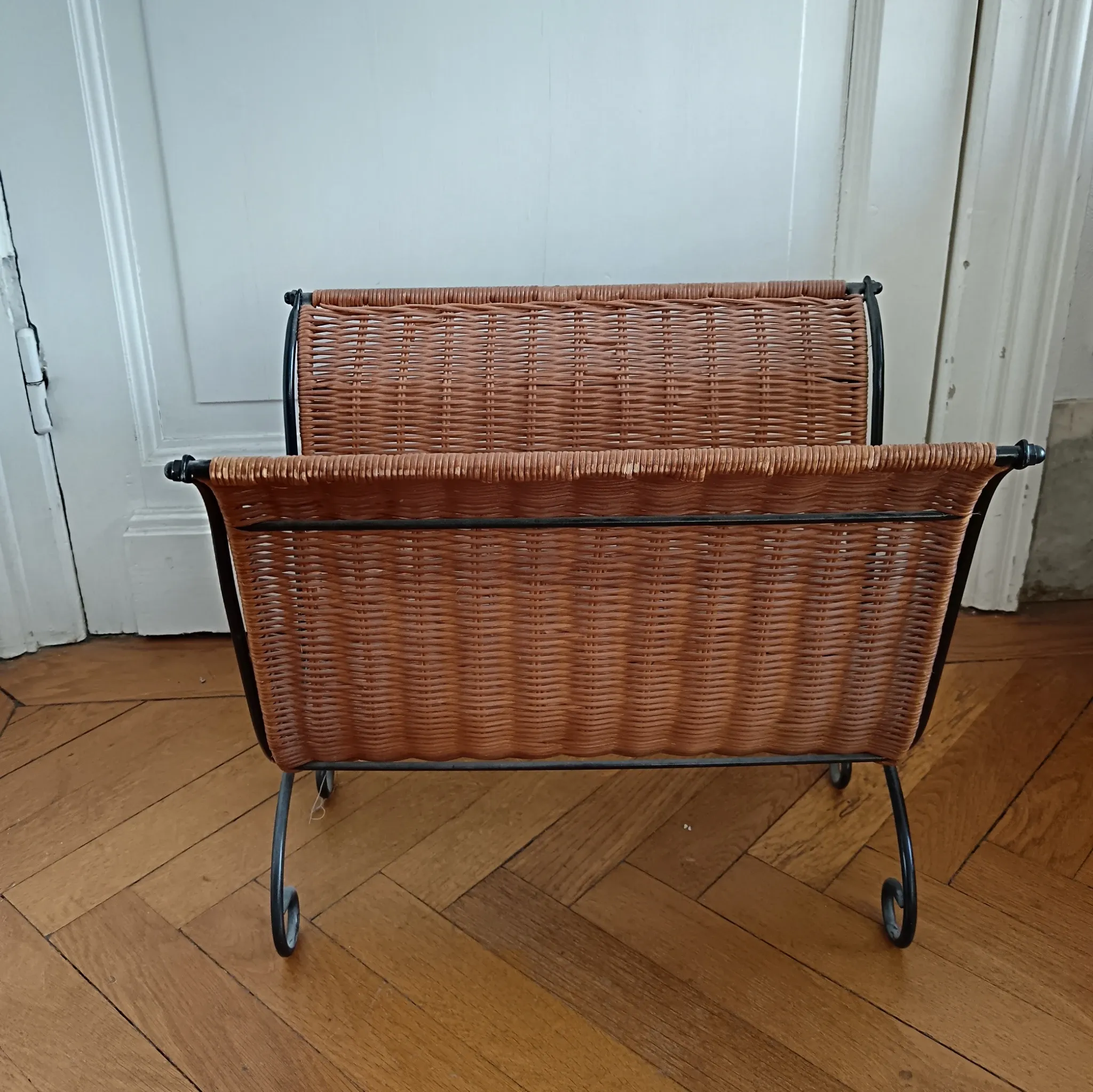 Rattan and metal magazine rack