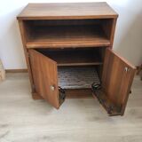 Simple and elegant 1950s bar