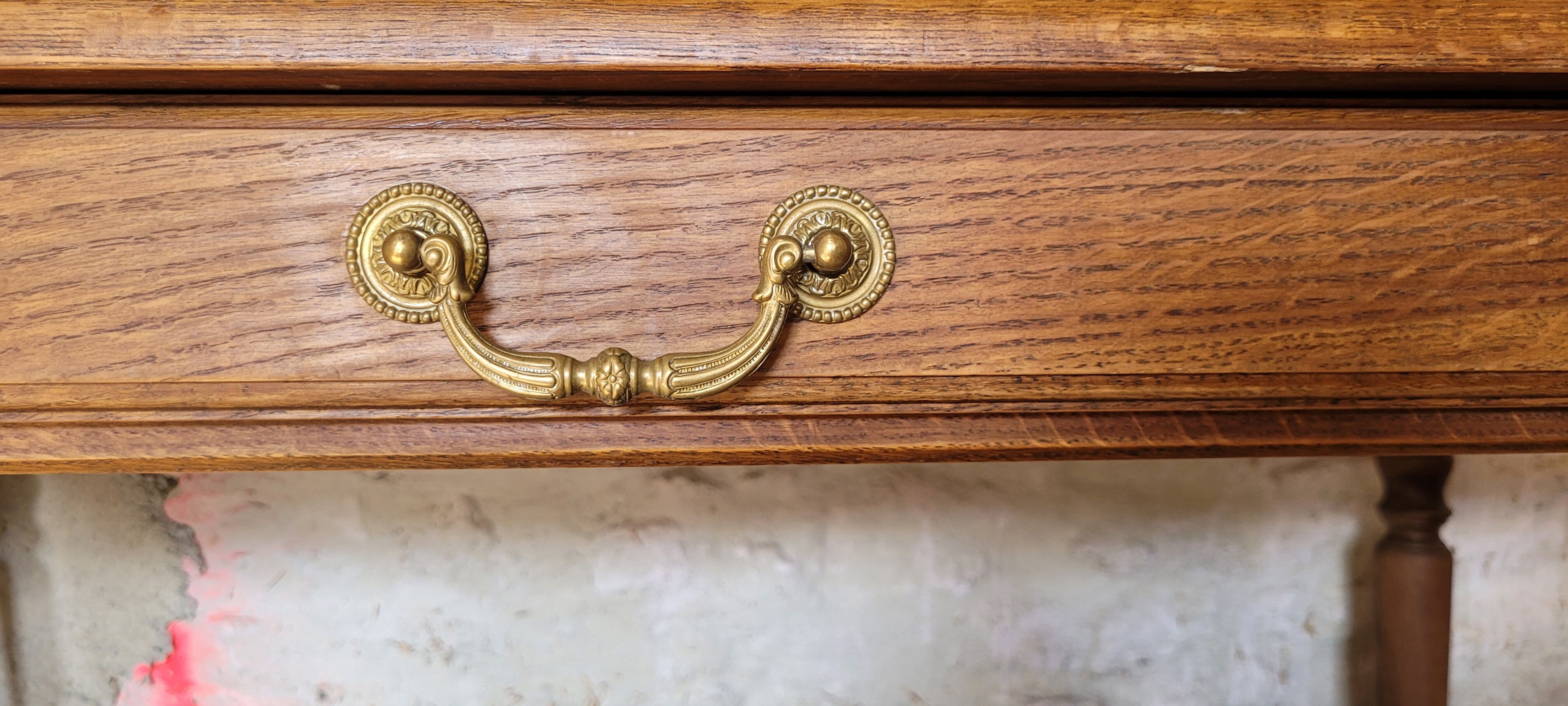 Table Louis Philippe