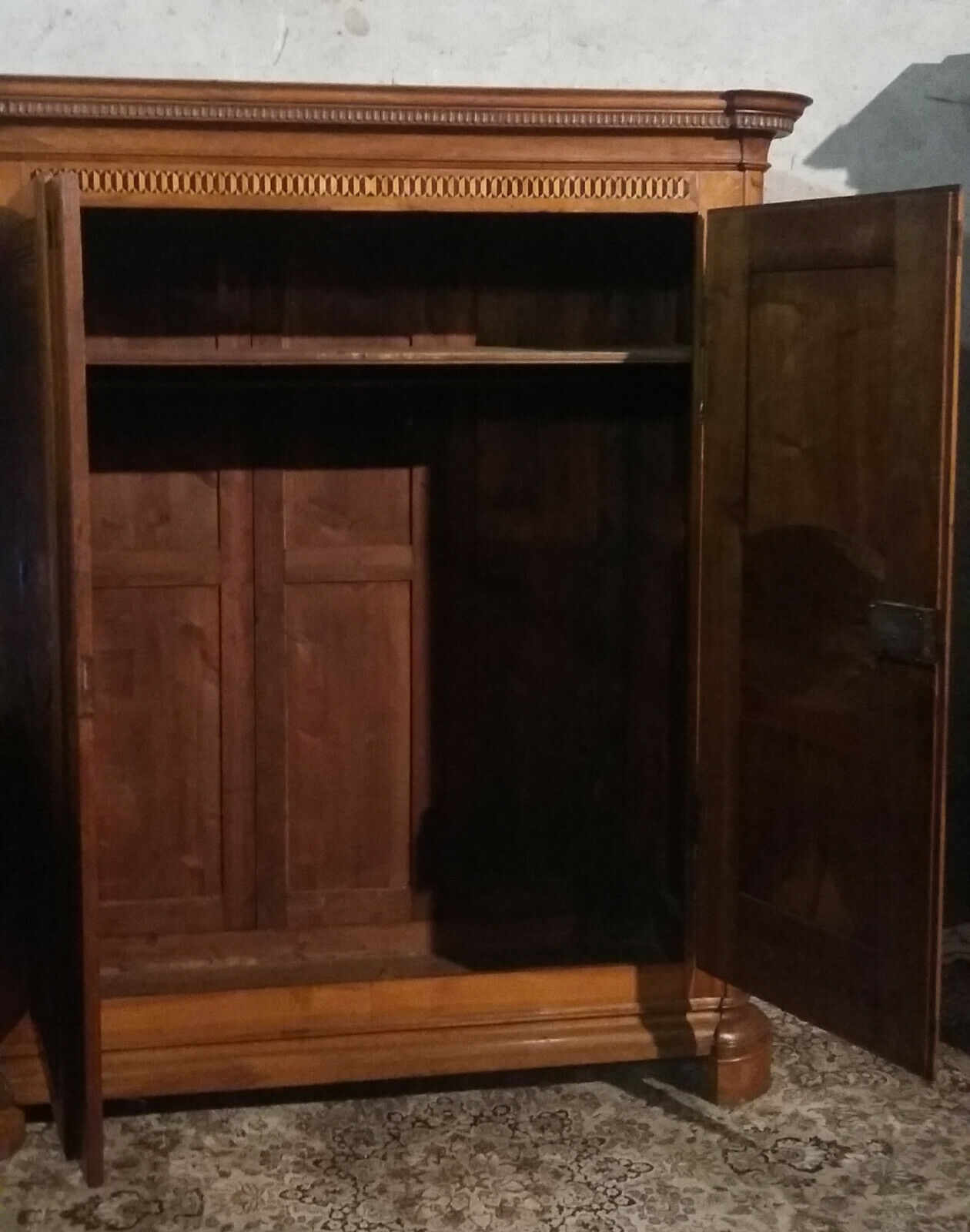 Louis XVI walnut cabinet i