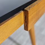 Table basse par Jiri Jiroutek