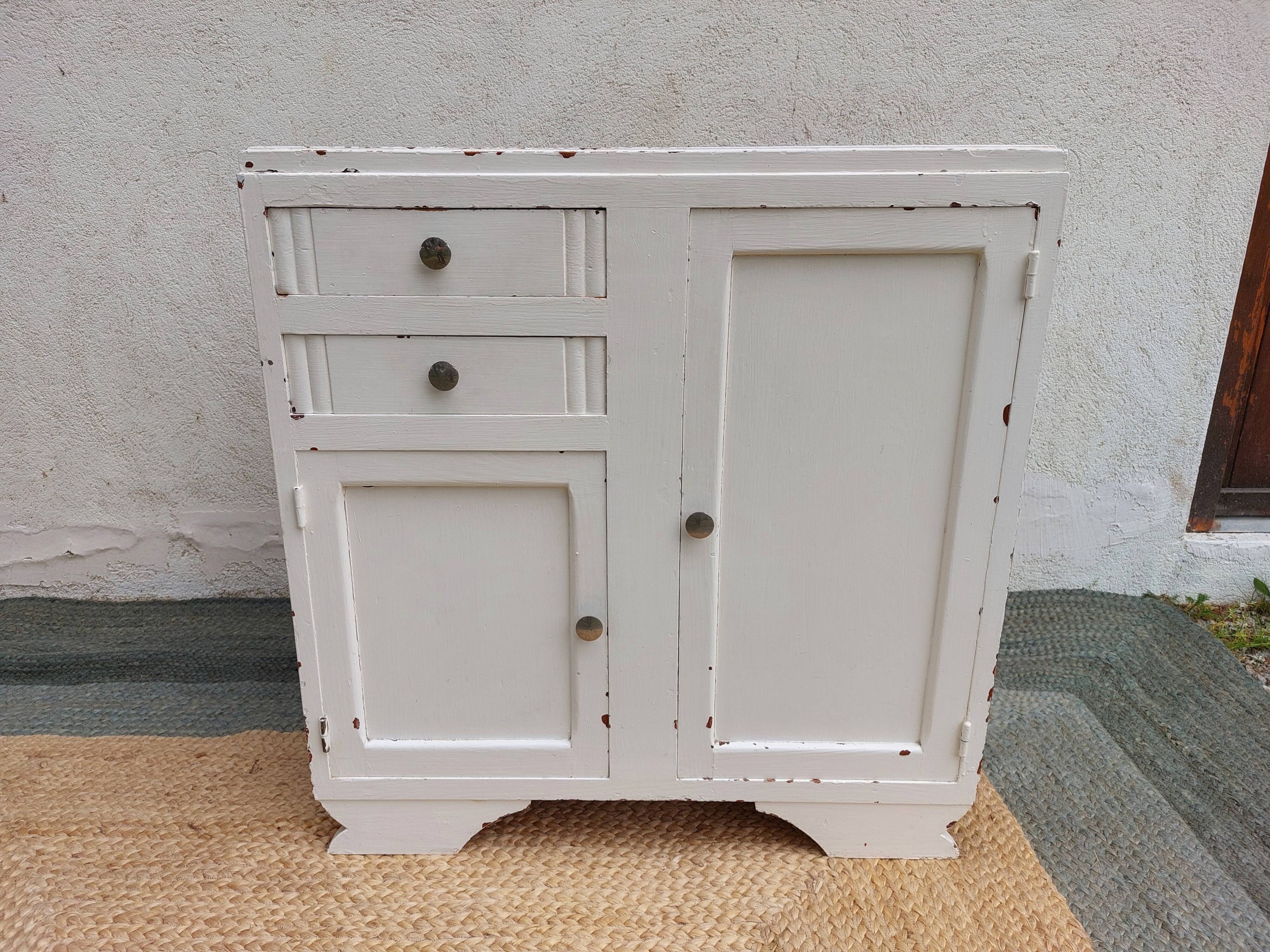Small white Mado buffet, chippy paint