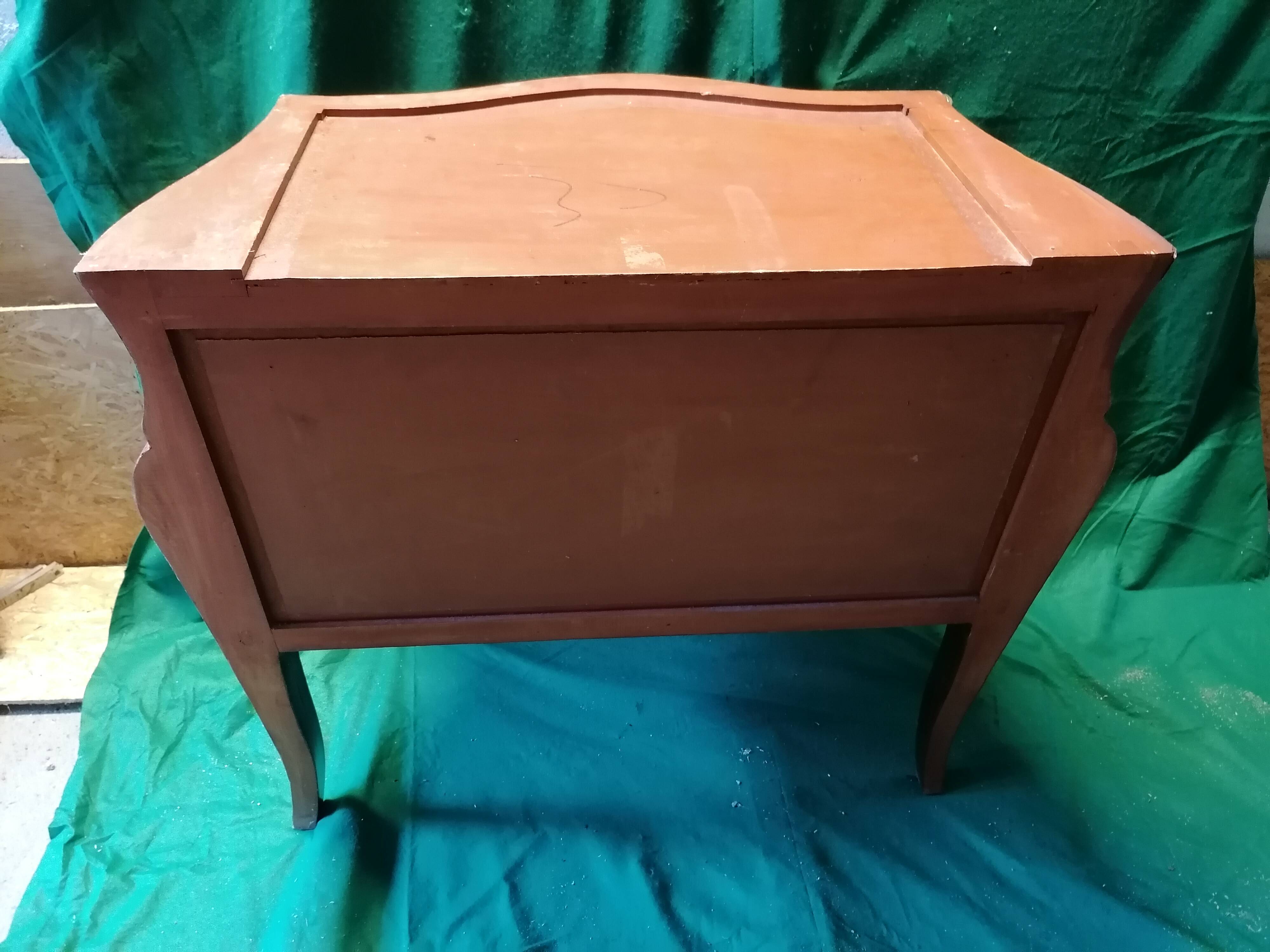 Small tomb chest of drawers, Louis XV Regency style - Elm burl and green marble.