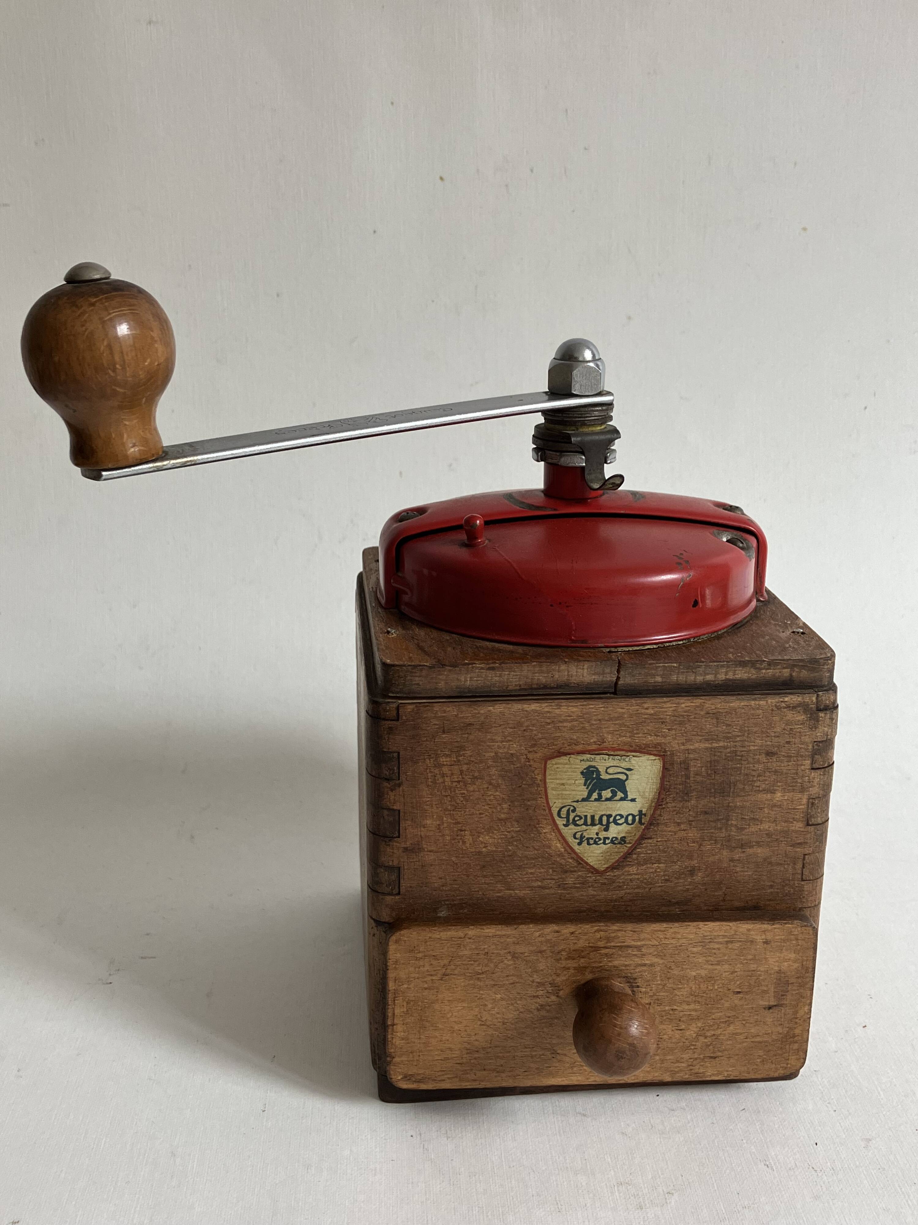 Peugeot Frères coffee grinder, kitchen decoration