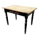 Small bistro table with black legs