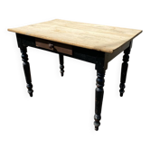 Petite table bistrot pieds noirs