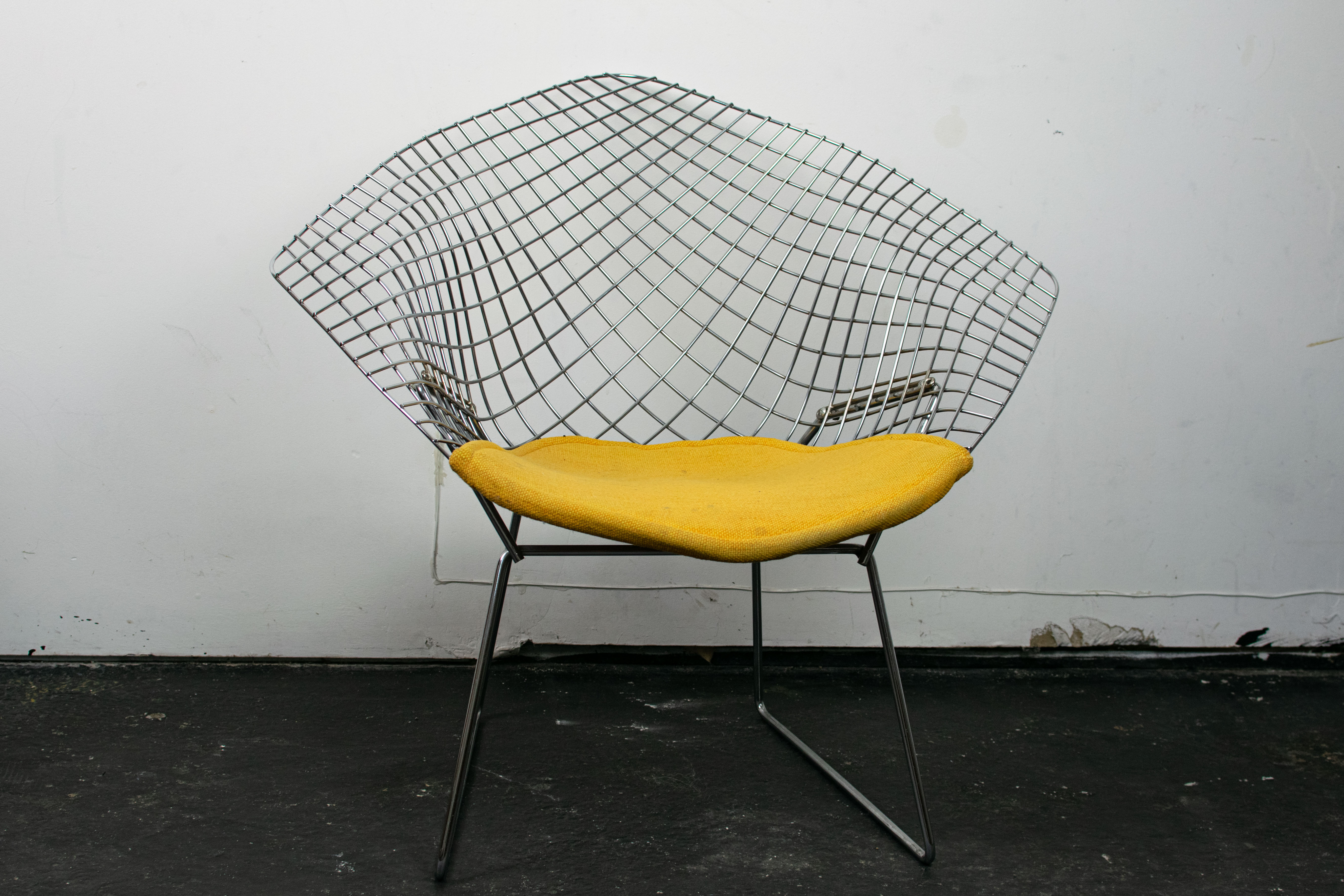 Diamond armchair by Harry Bertoia for Knoll International