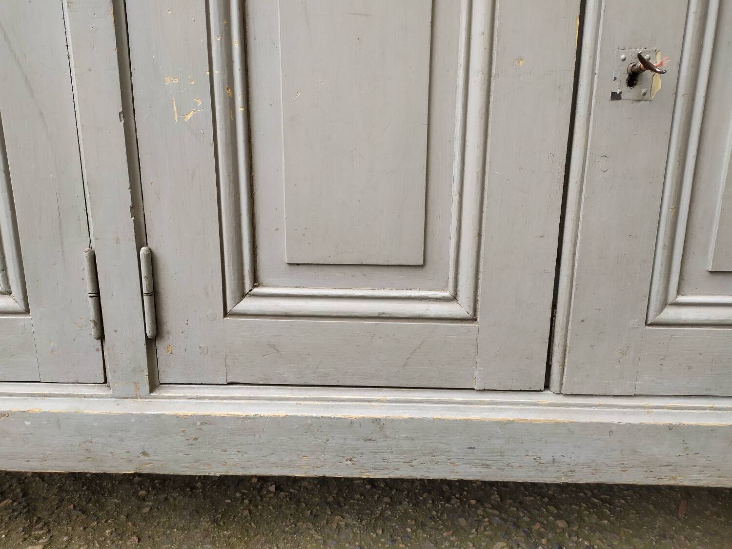 Gray patinated kitchen cabinet