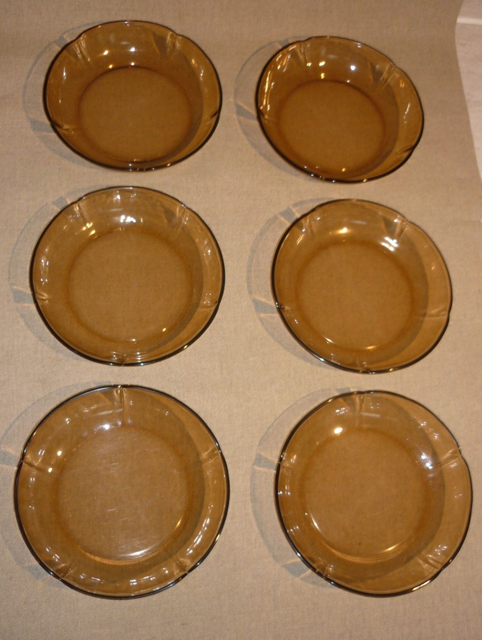 6 Duralex transparent smoked glass hollow plates