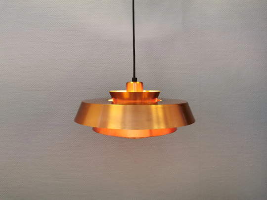Suspension « Nova » conçu par Jo Hammerborg pour Danish Fog & Mørup en 1963.