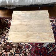 Table basse de ferme en bois ancien patiné
