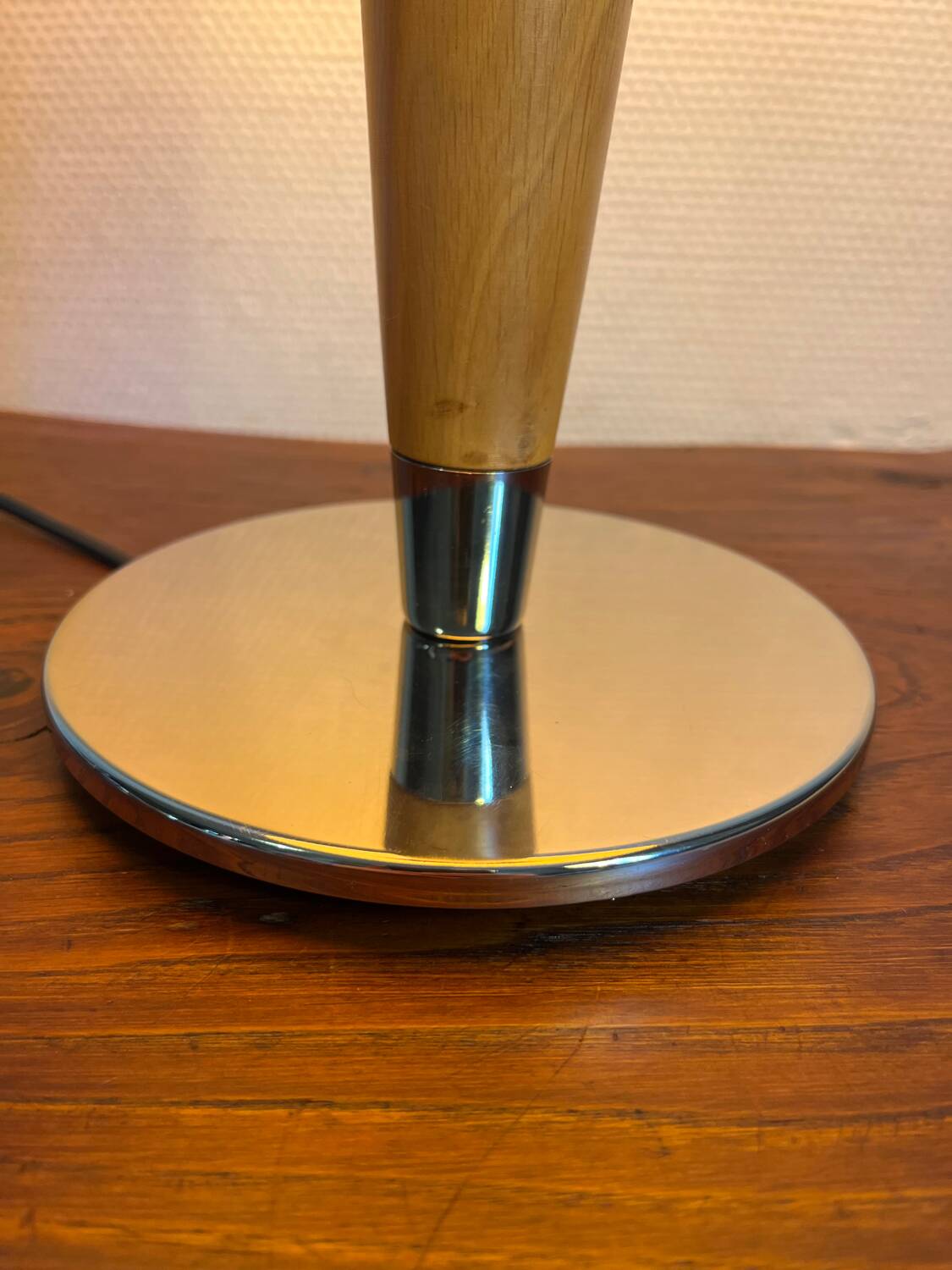 Art Deco table lamp in wood and silver metal