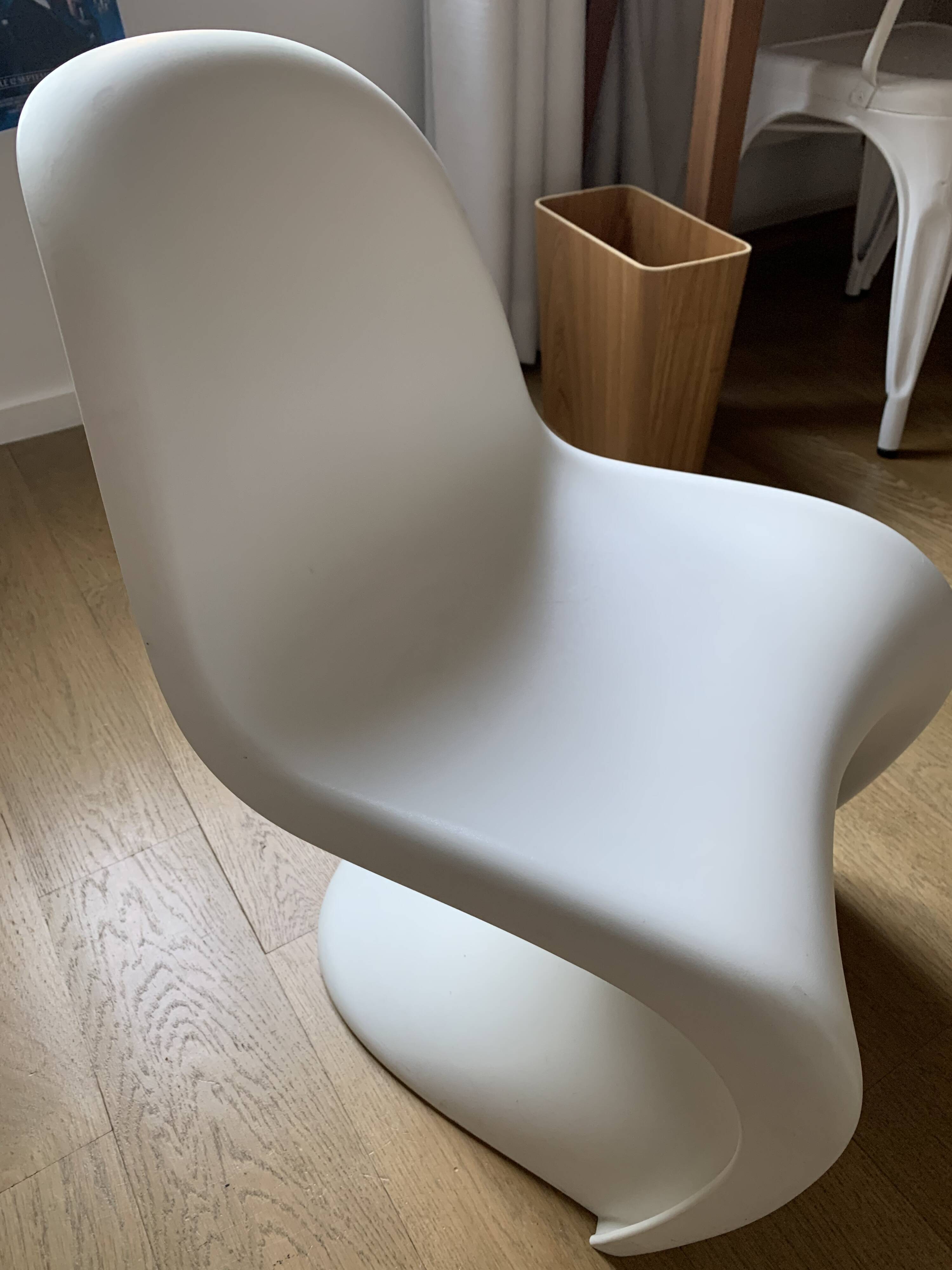 Panton Junior chair in white color