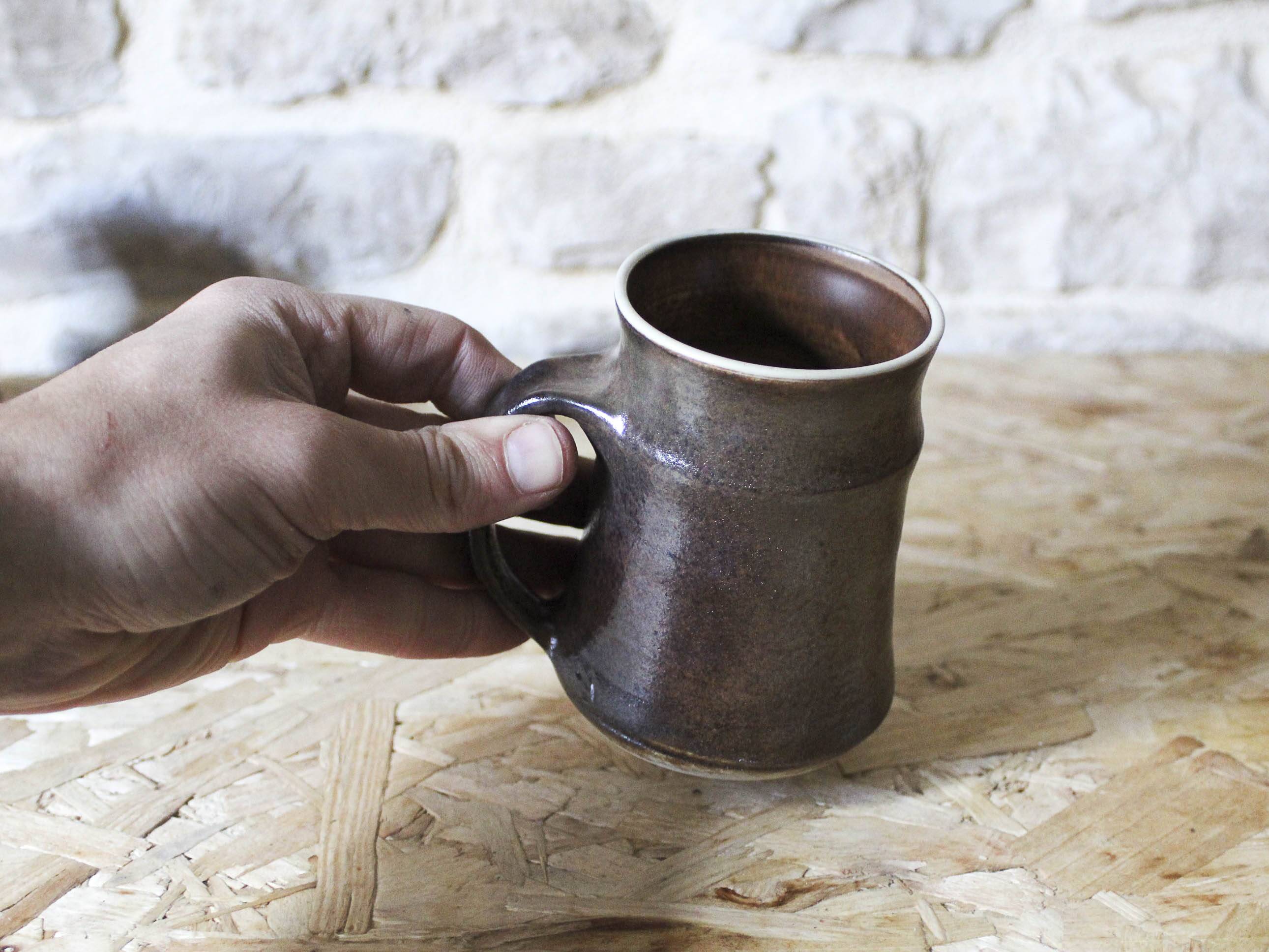 Pitcher service and 6 ceramic cups