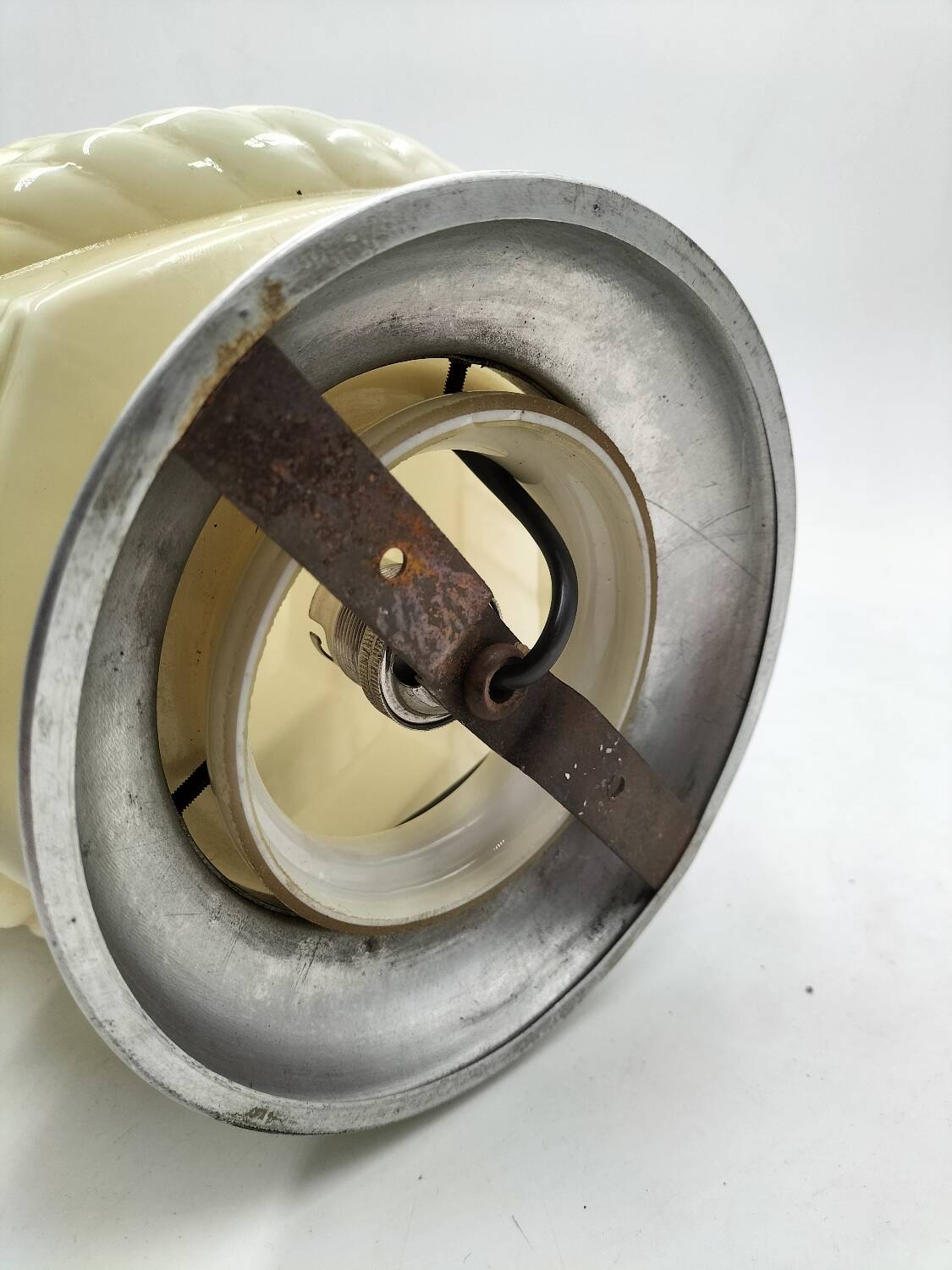 Opaline ceiling light