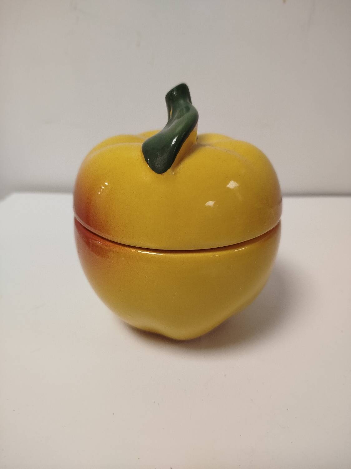 Ceramic Apple Storage Box