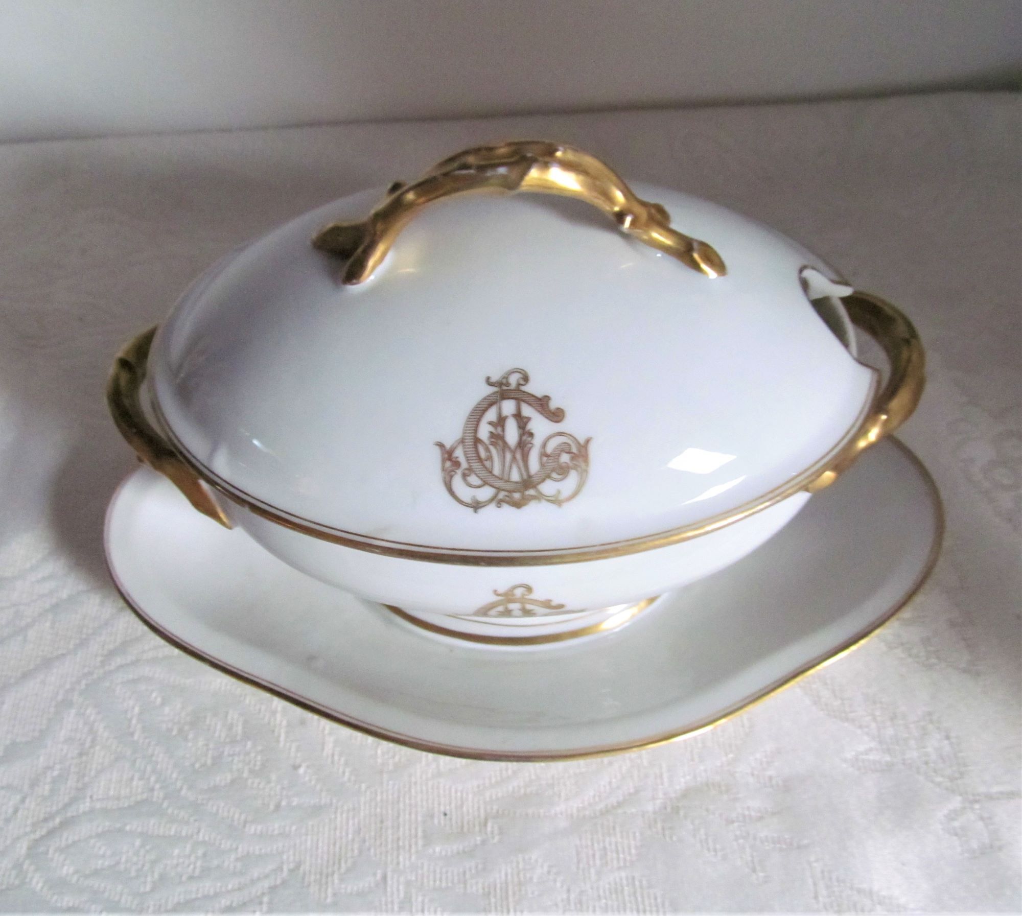 Saucière en porcelaine antique Limoges porelain Latrille Frères, France, C1899-1913