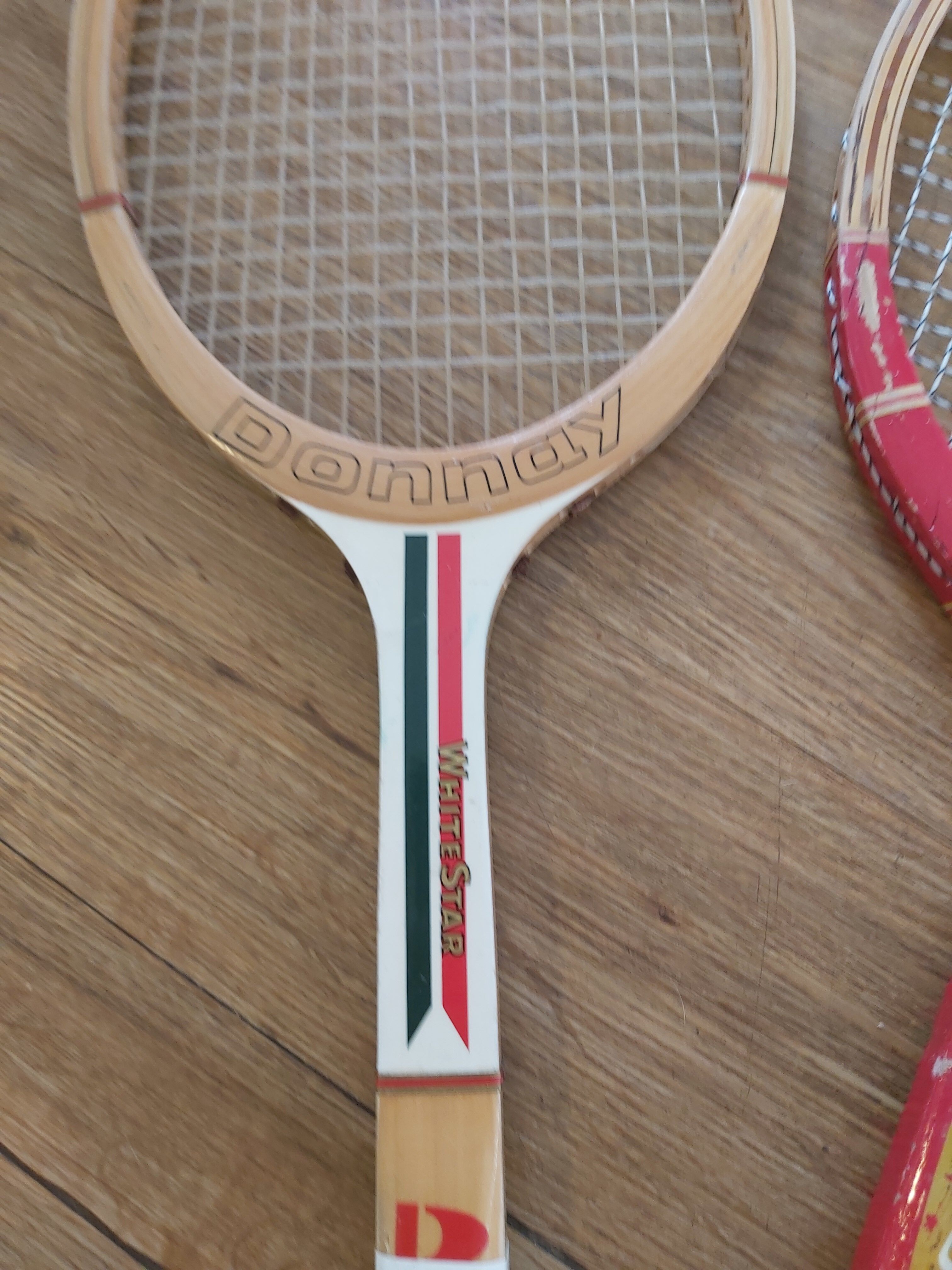 Series of 3 vintage tennis rackets