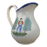 1 broc verseur faience de St Clément décor de personnages