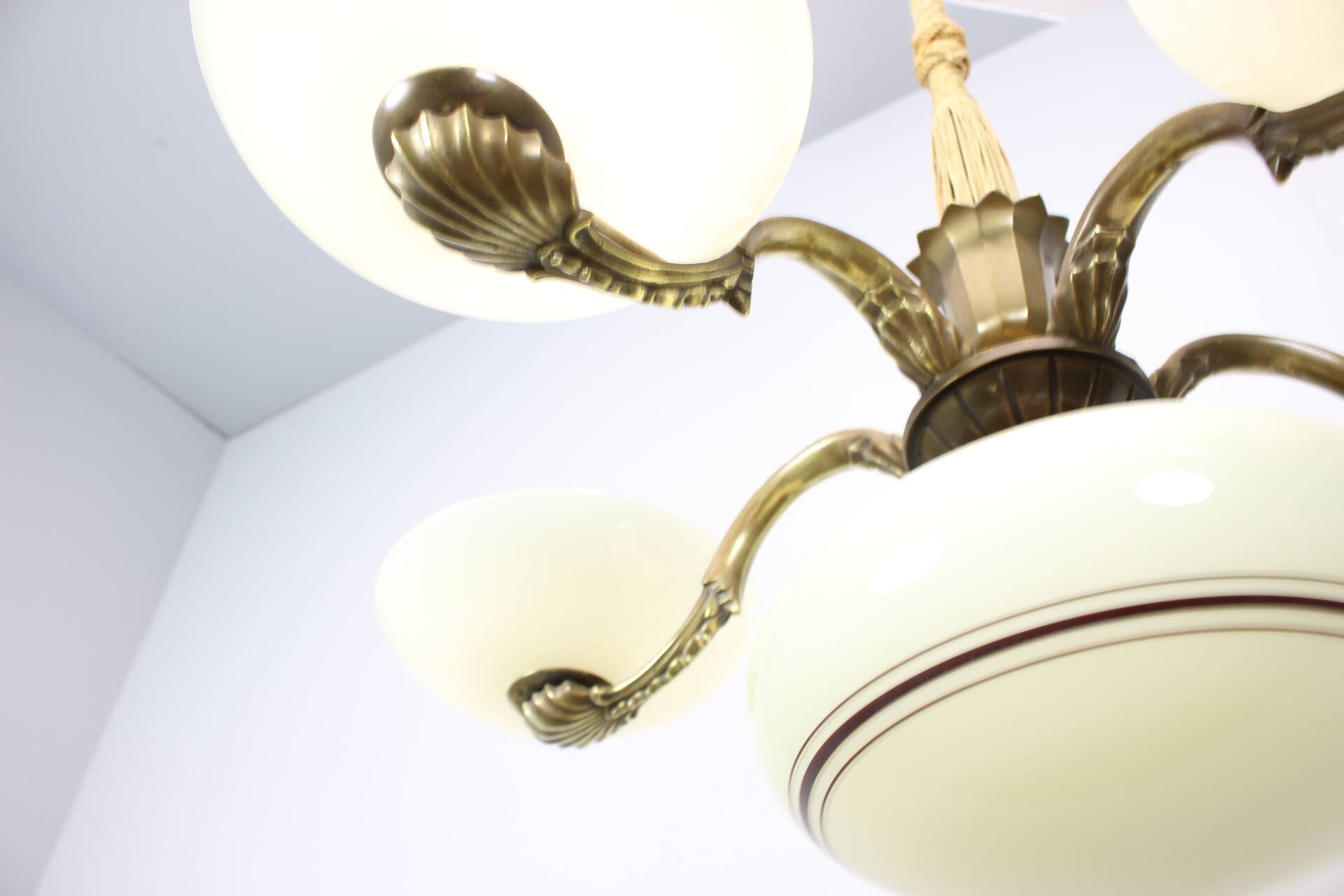 Lustre Art nouveau en laiton et verre, 1910s