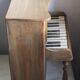 Ancien piano bois sculpté