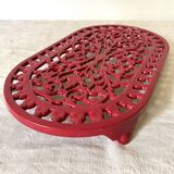 Oval cast iron trivet