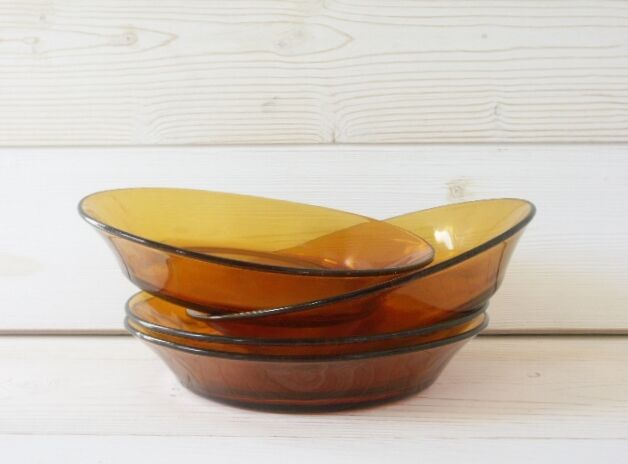 Lot of 4 vintage Duralex 70s hollow plates