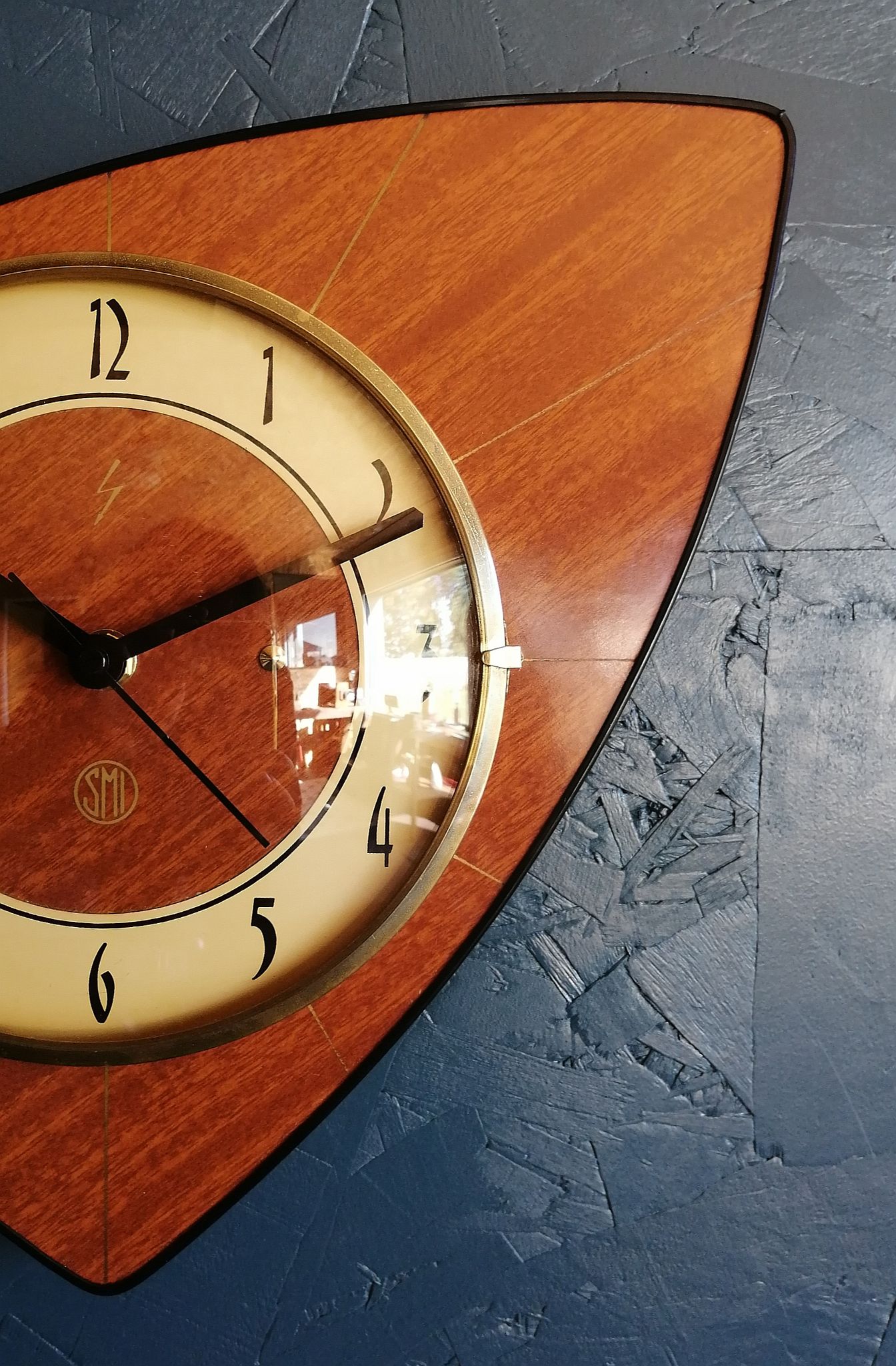 Clock formica vintage asymmetrical silent wall clock "SMI gilded wood"
