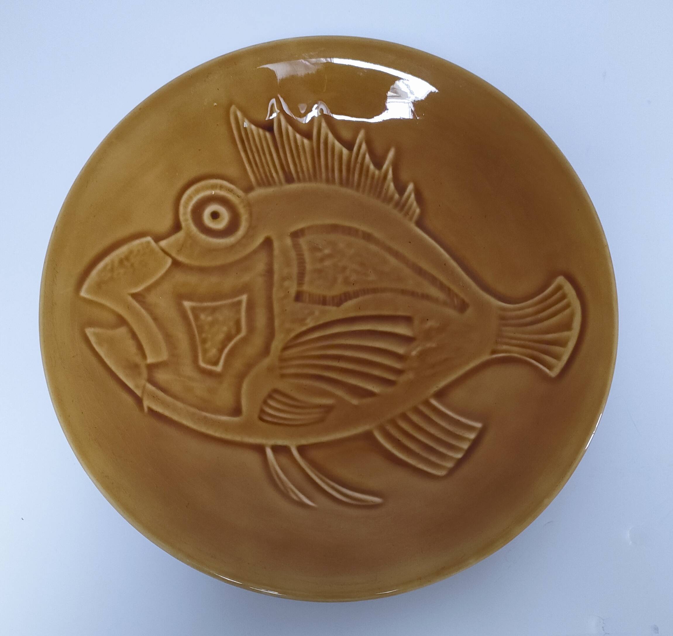 10 assiettes décor poisson par Robert Picault pour Longchamp