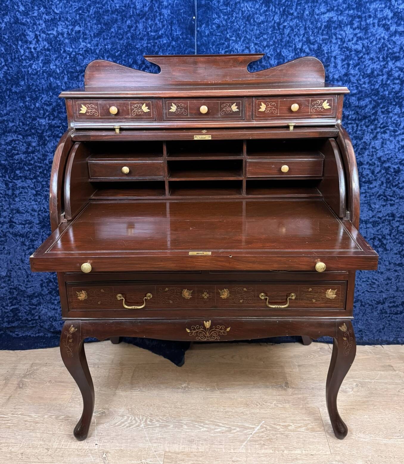 Cylinder desk in mahogany and inlaid marquetry circa 1900