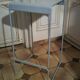 Tabouret minimaliste en acier