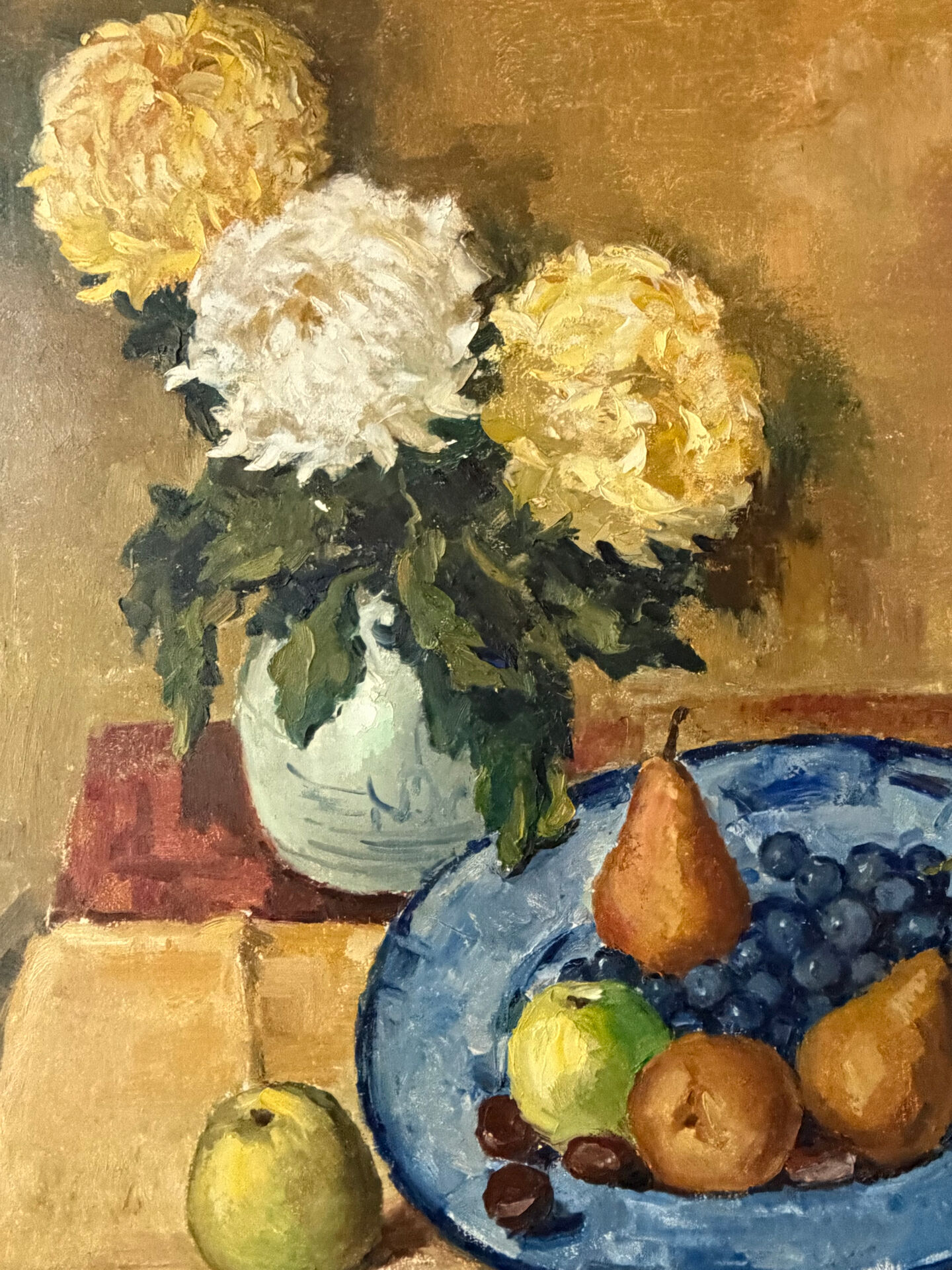 Fleurs et fruits, huile sur toile signée 1970