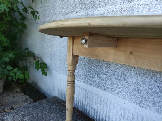 Half-moon table, console