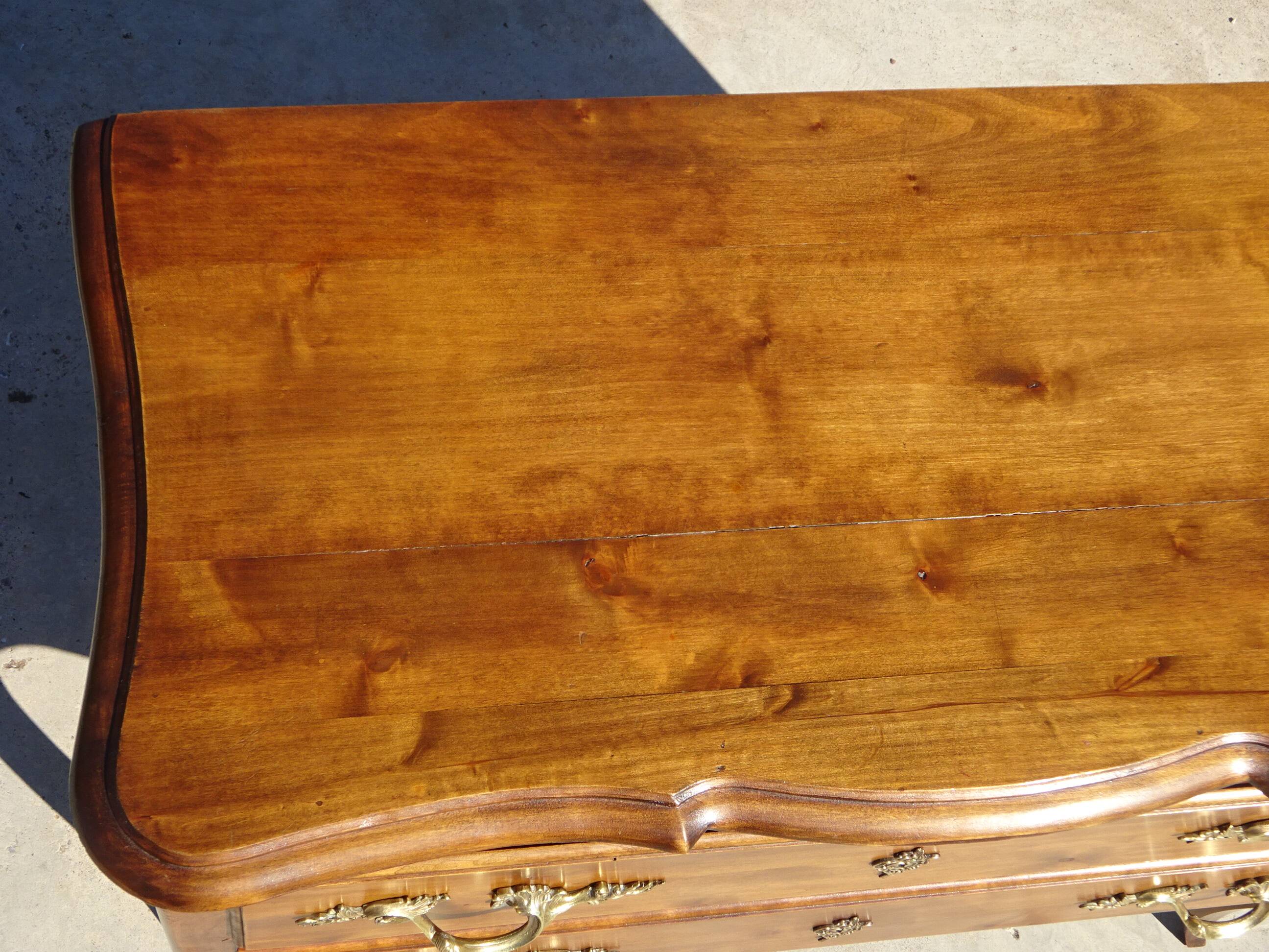Small Louis XV style chest of drawers