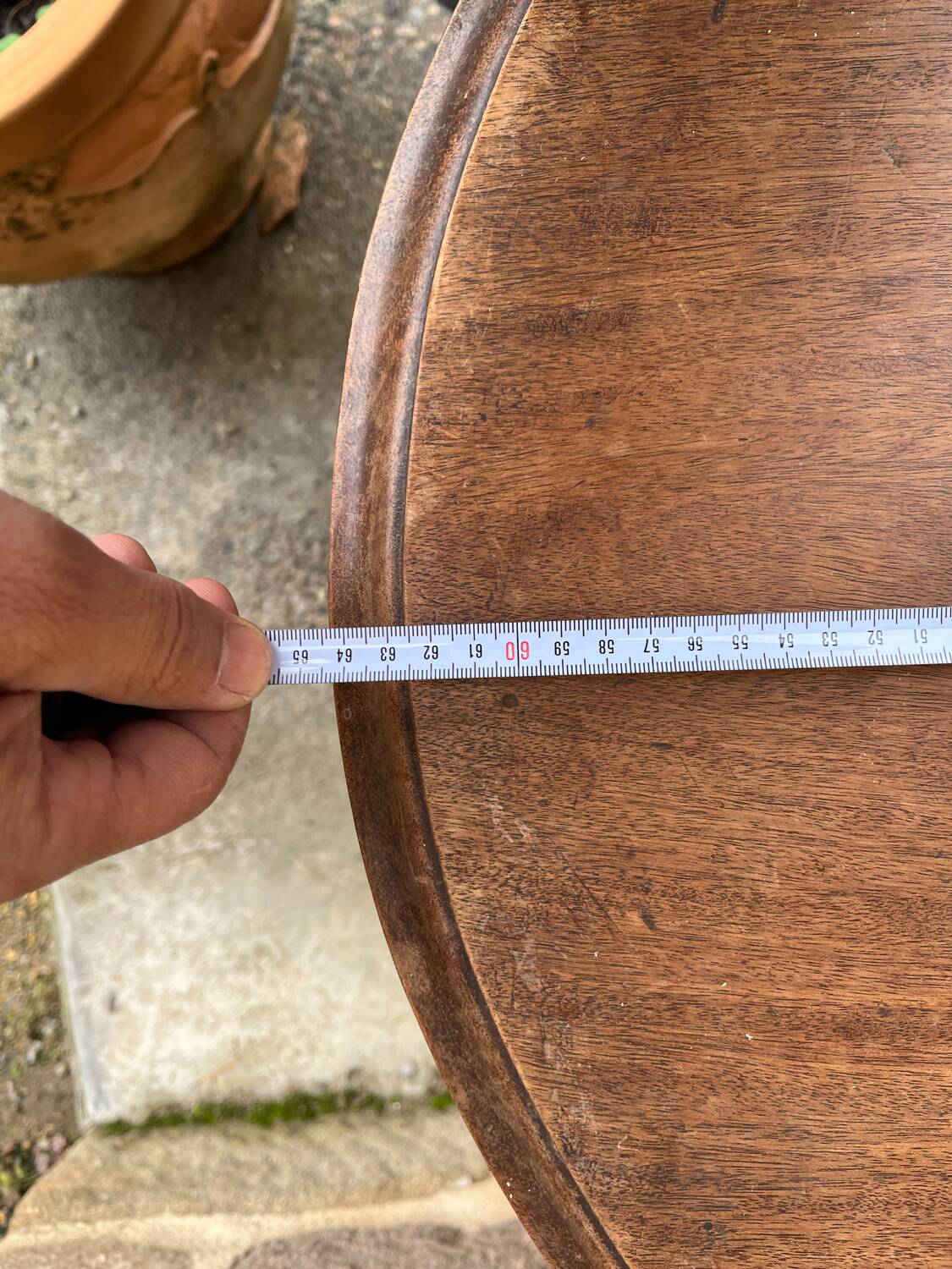 Art deco pedestal table