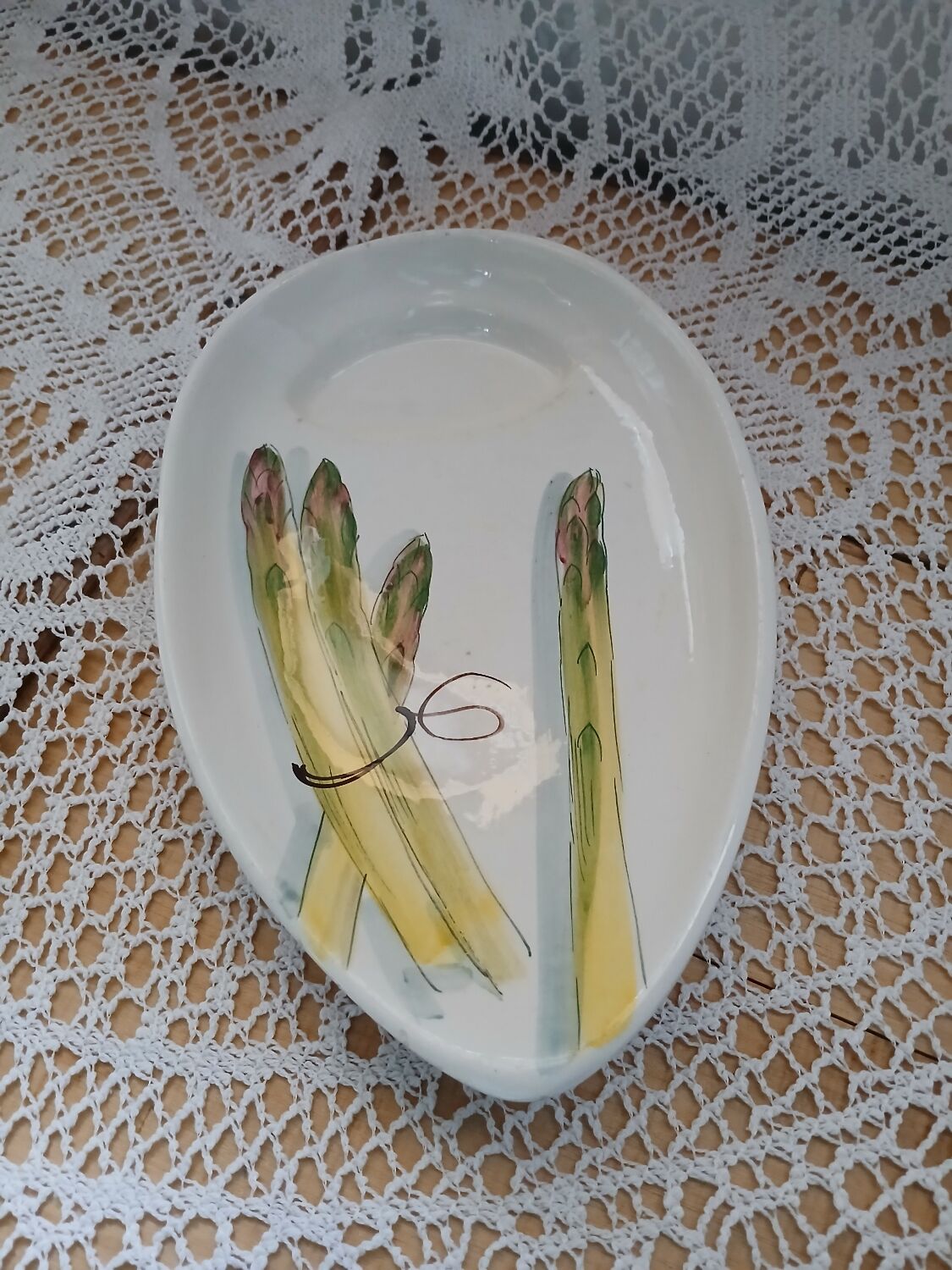 Small asparagus dish