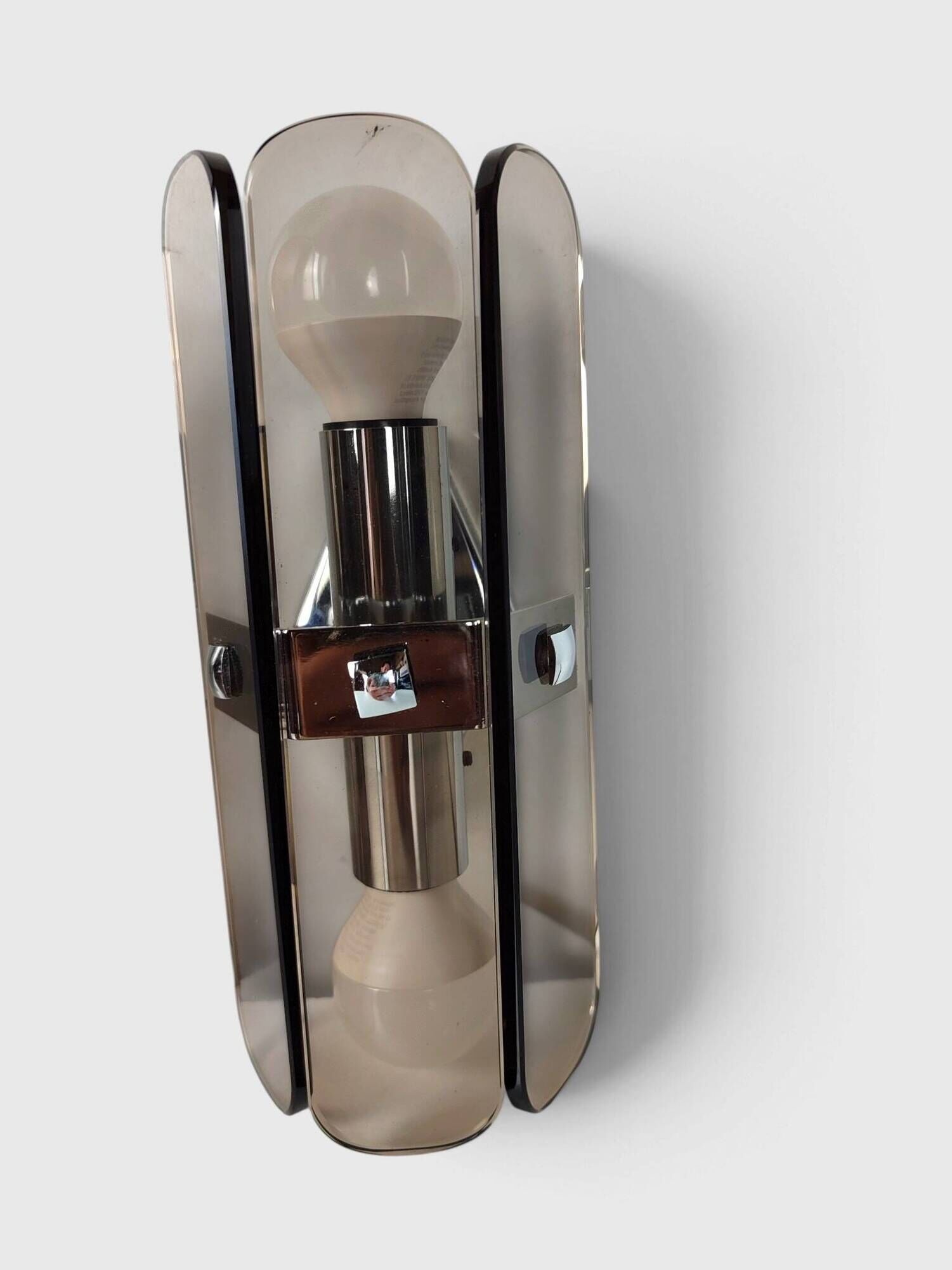 Pair of smoked glass and chrome wall lights attributed to Fontana Arte – Years