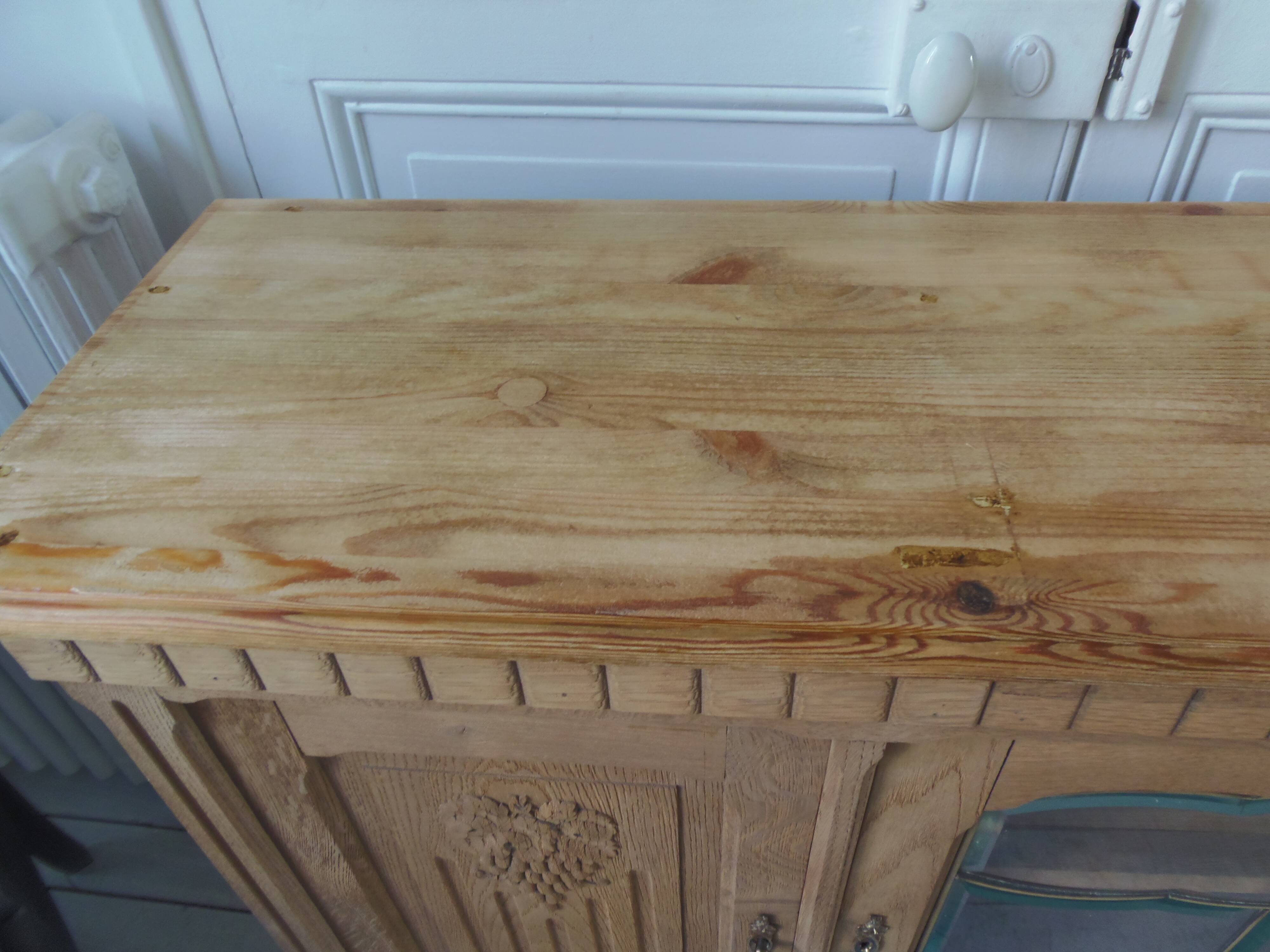 Console, shallow art deco sideboard in raw wood.